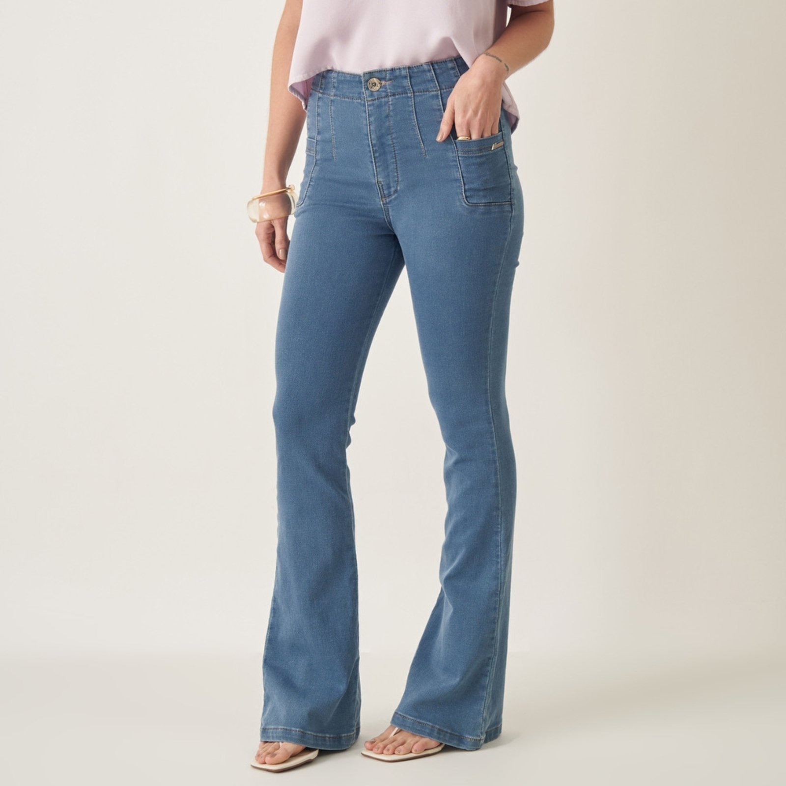 Imagem principal Calça Flare Jeans Cintura Alta com Pences Bloom azul