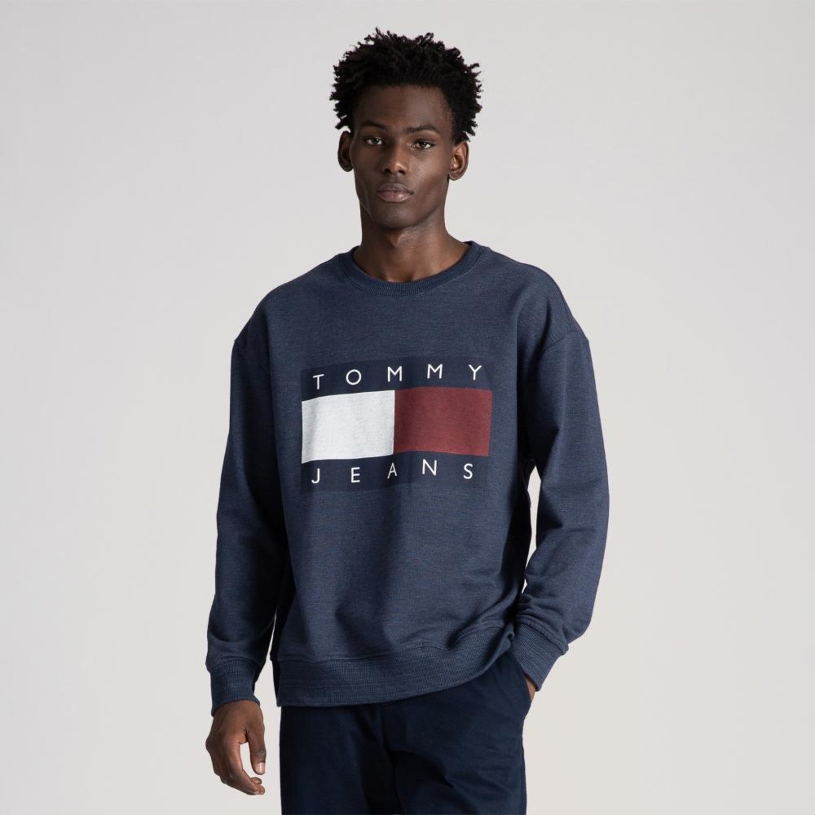 Imagem principal Moletom Relaxed Bandeira Tommy Jeans azul marinho