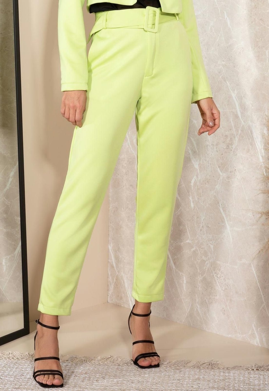 Imagem principal Calça Em Malha Encorpada Quintess verde