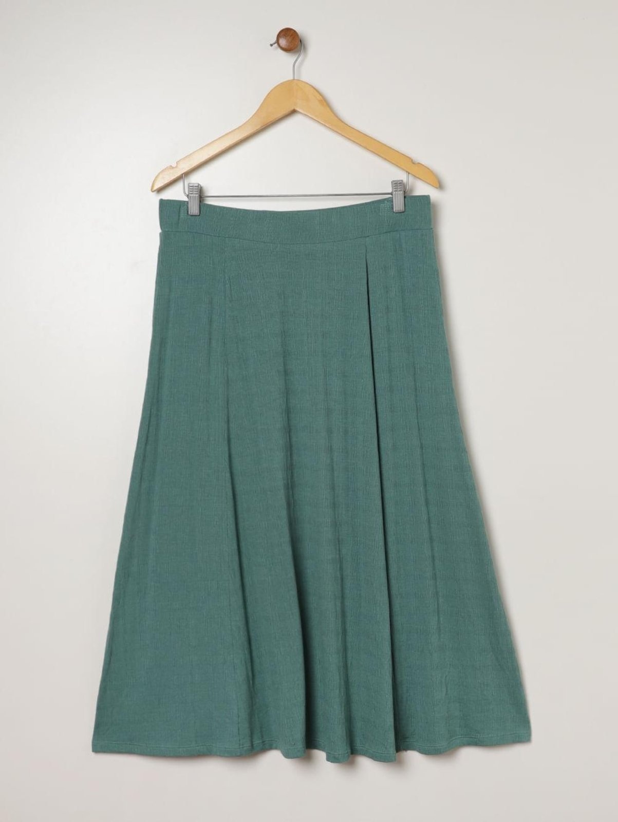 Imagem principal Saia Malha Evasê Autentique Plus Size Feminina Autentique verde