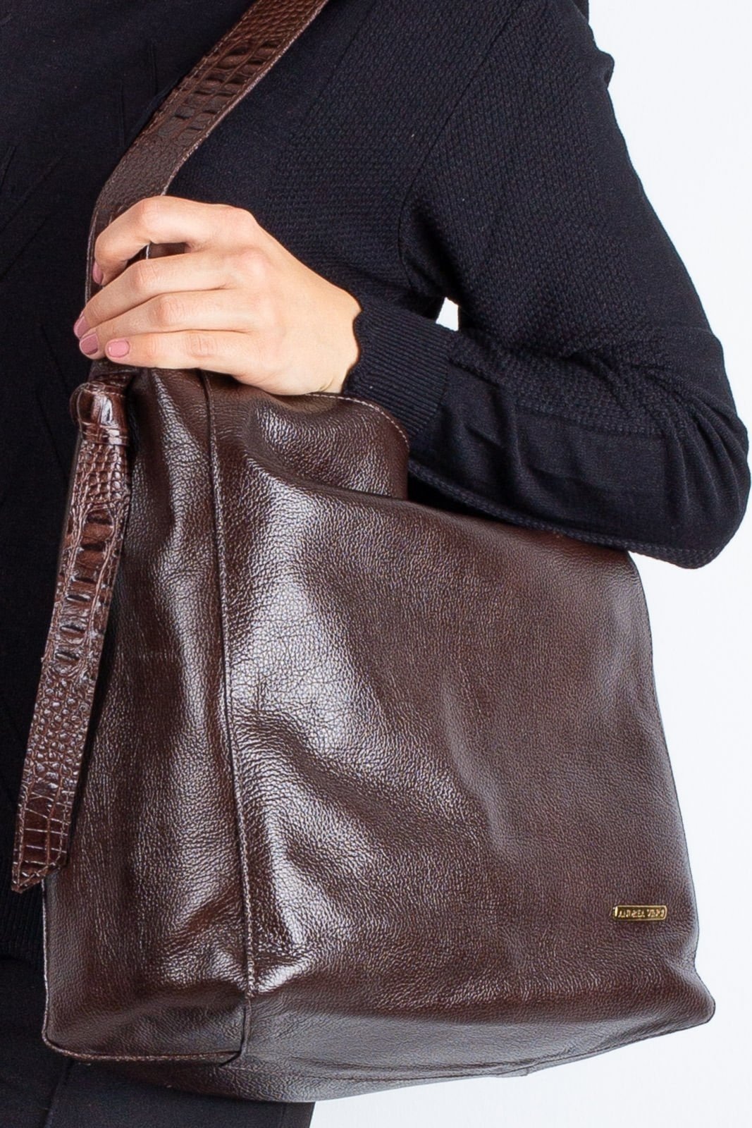 Imagem principal Bolsa sacola de ombro em couro croco Mara - Café Andrea Vinci azul