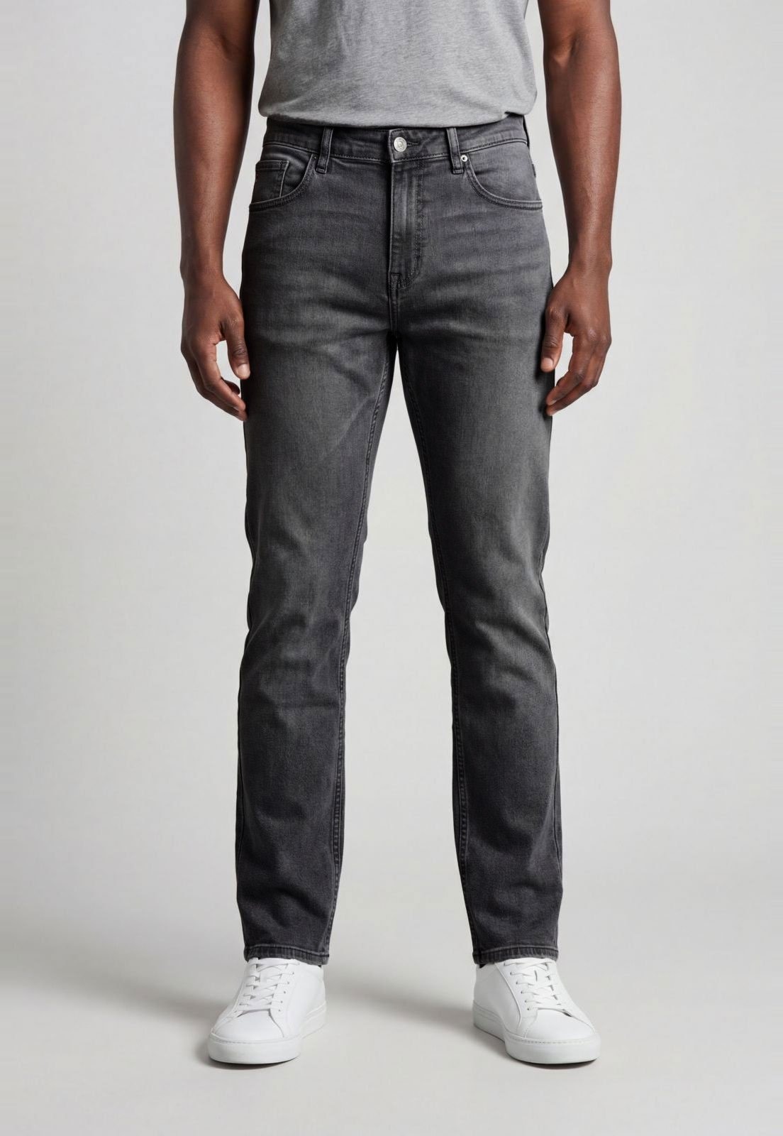 Imagem principal Calça Masculina Tommy Jeans Austin Slim Tapered Preta Tommy Jeans preto