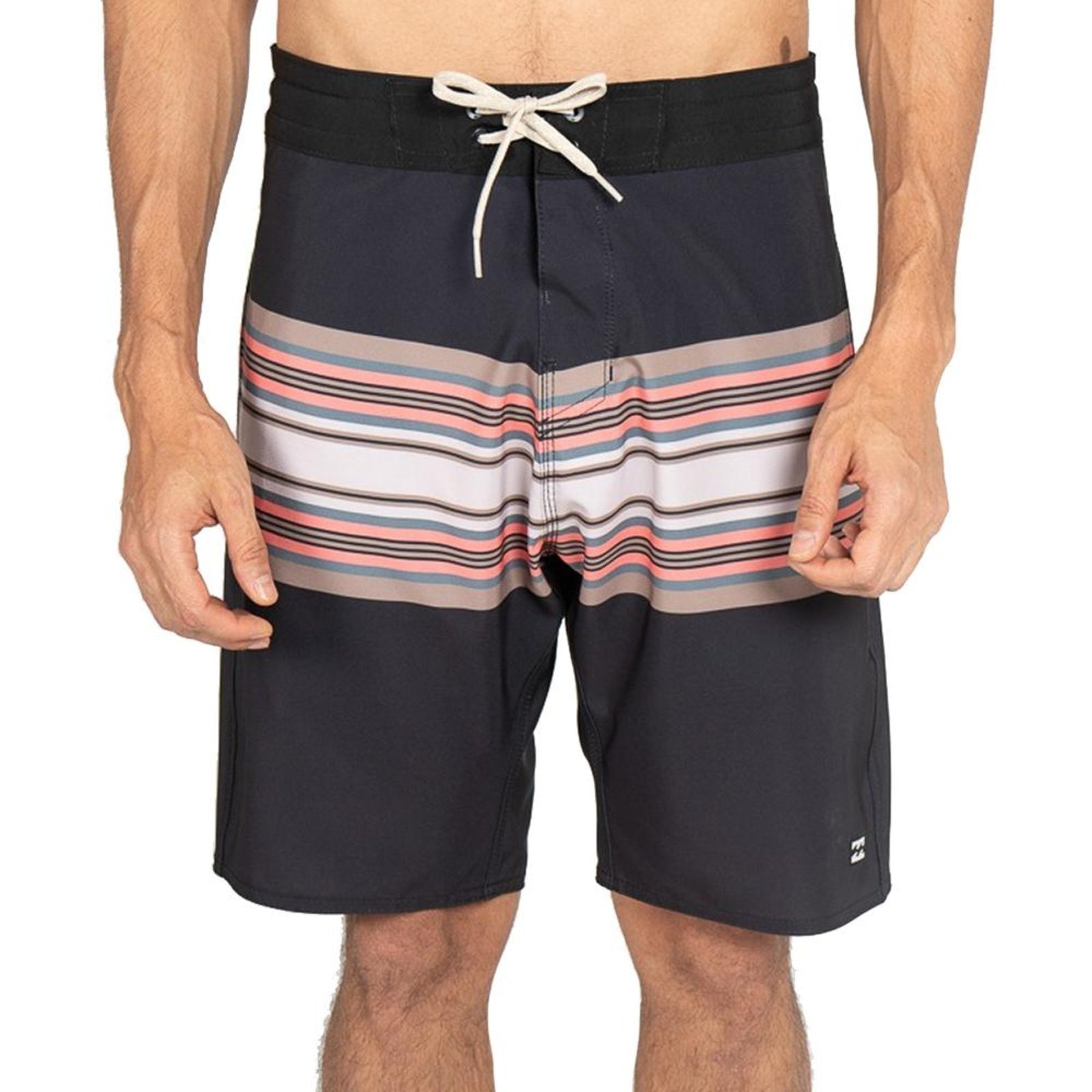 Imagem principal Bermuda Billabong Spinner LT 20 Masculina WT25 Billabong preto