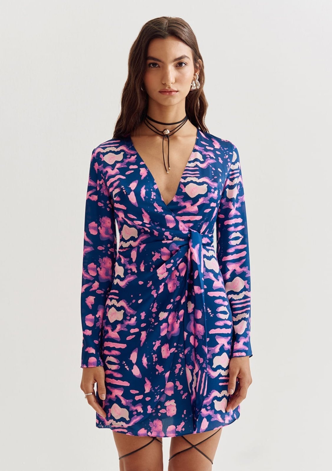 Imagem principal Vestido Zinco Lebôh Curto Decote V Transpasse Frente Zinco roxo