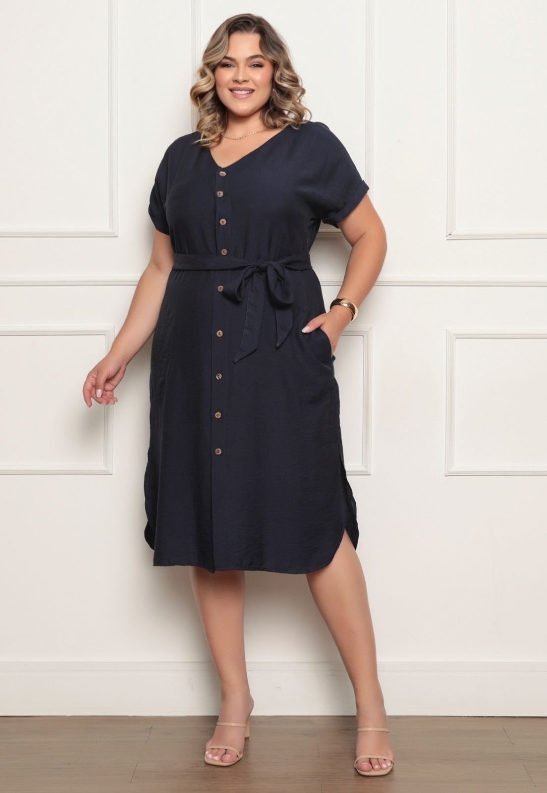 Imagem principal Vestido Dora Plus Size Chemisie Linha Premium Docce Mulher azul marinho