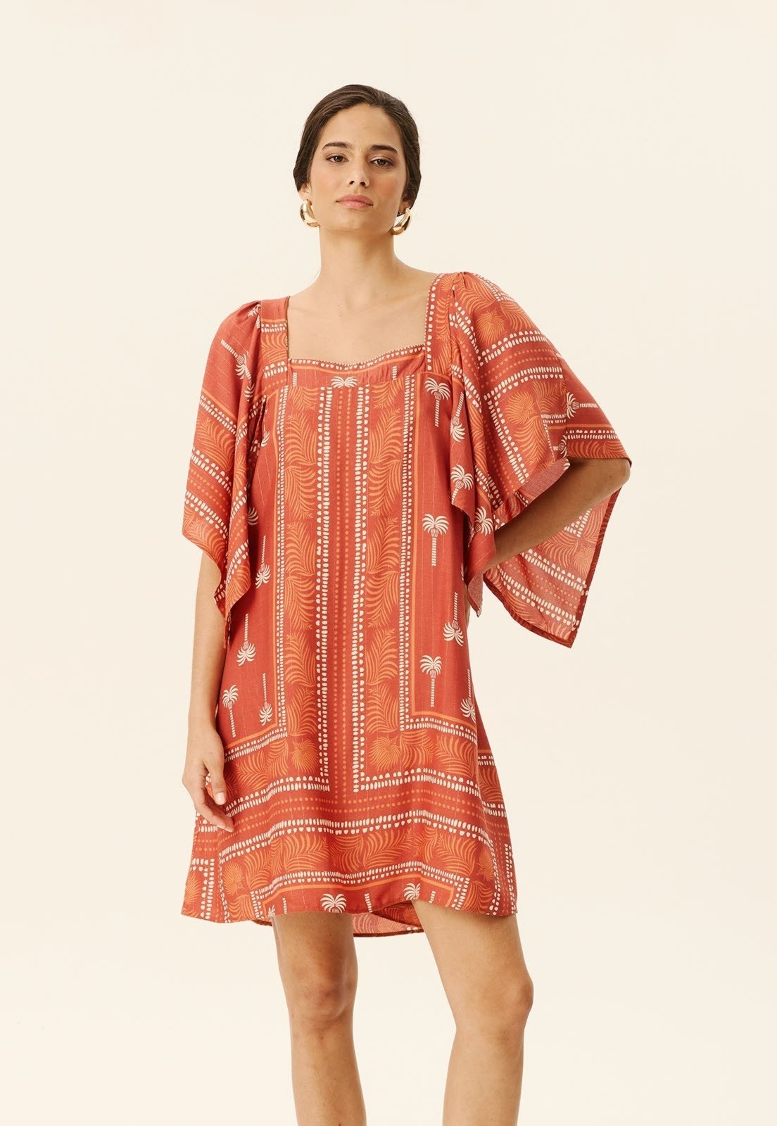 Imagem principal Vestido Curto CaCay Estampado Tauari CaCay laranja