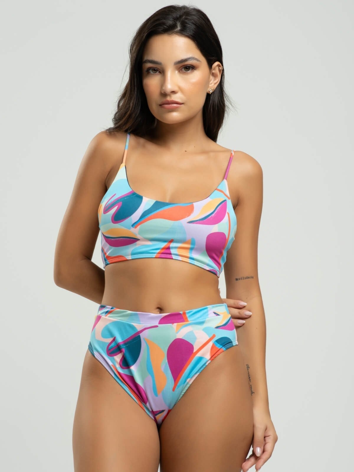 Imagem principal Biquini Faixa Calcinha Hot Pants Proteção Uv 50+ Vicbela Colorido Vicbela estampado/multicolorido