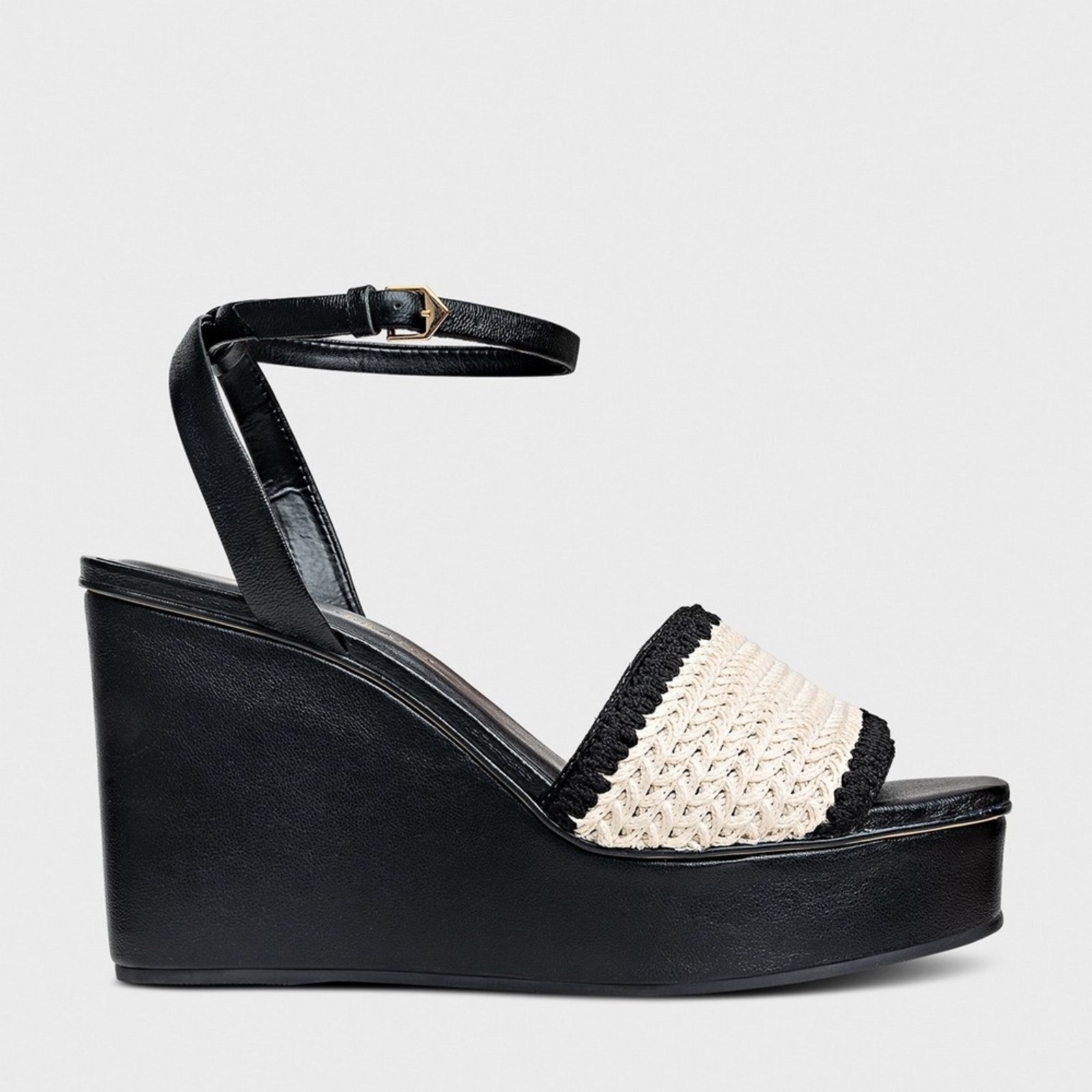 Imagem principal Sandália Anabela Bicolor Crochet e Couro Carrano 154113 Carrano preto