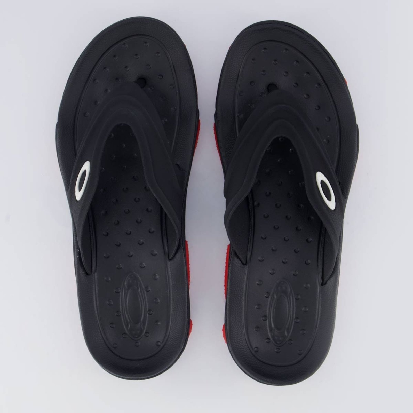 Imagem principal Chinelo Oakley Titan e Vermelho Oakley preto