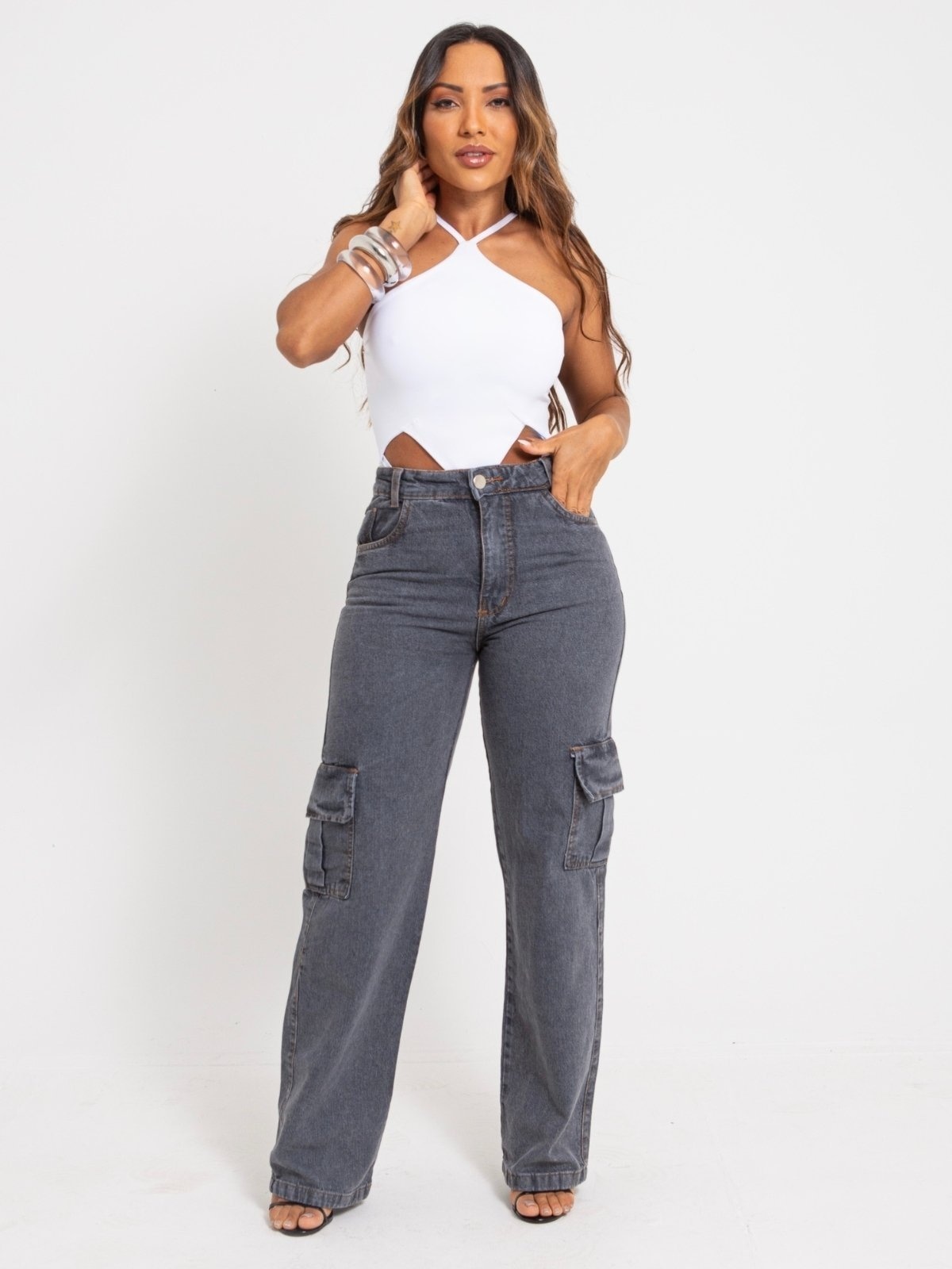 Imagem principal Calça Feminina Jeans Bolsos Cargo Wide Leg Cintura Alta Grafite Razon Jeans cinza