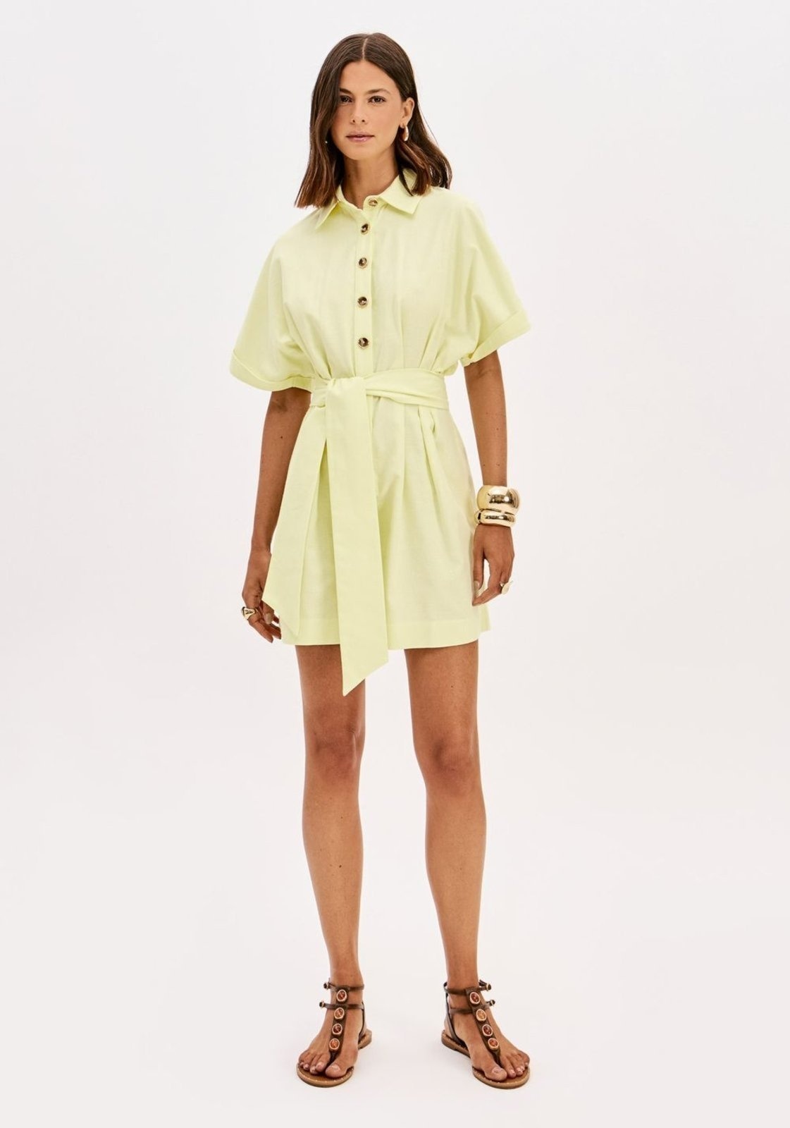 Imagem principal Macacão Curto Manga Curta Com Faixa Lança Perfume amarelo