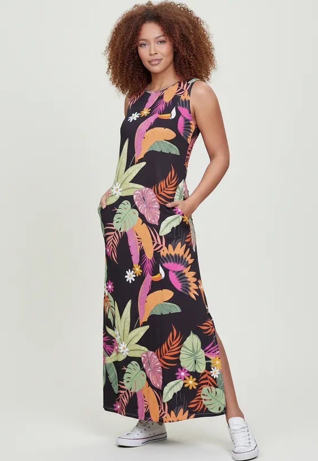 Imagem principal Vestido CabanaFree Longo Plano com Bolso Estampa Noite Botânica Cabanafree estampado