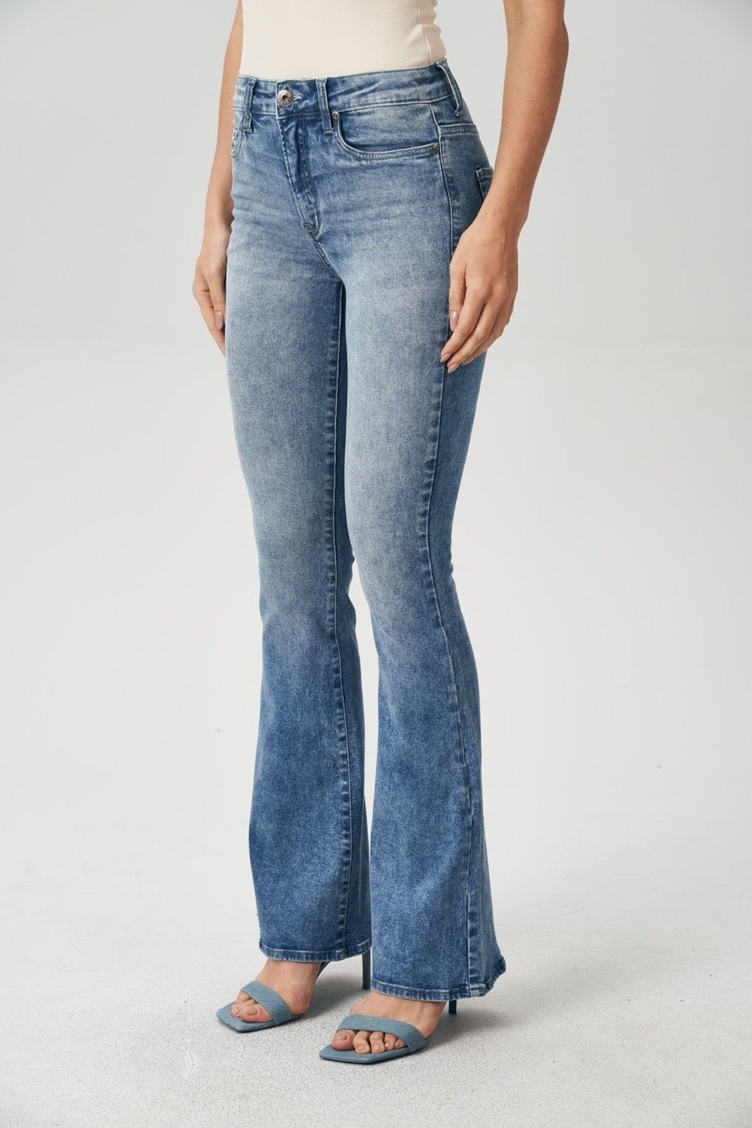 Imagem principal Calça Jeans Flare Clear Feminina Acostamento ACT FEMININO jeans clear
