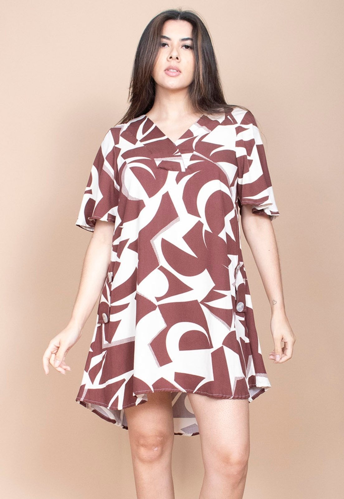 Imagem principal Vestido Curto Cabanafree Pataxô Viscose Mullet Decote V Raízes Marrom Cabanafree estampado/off-white