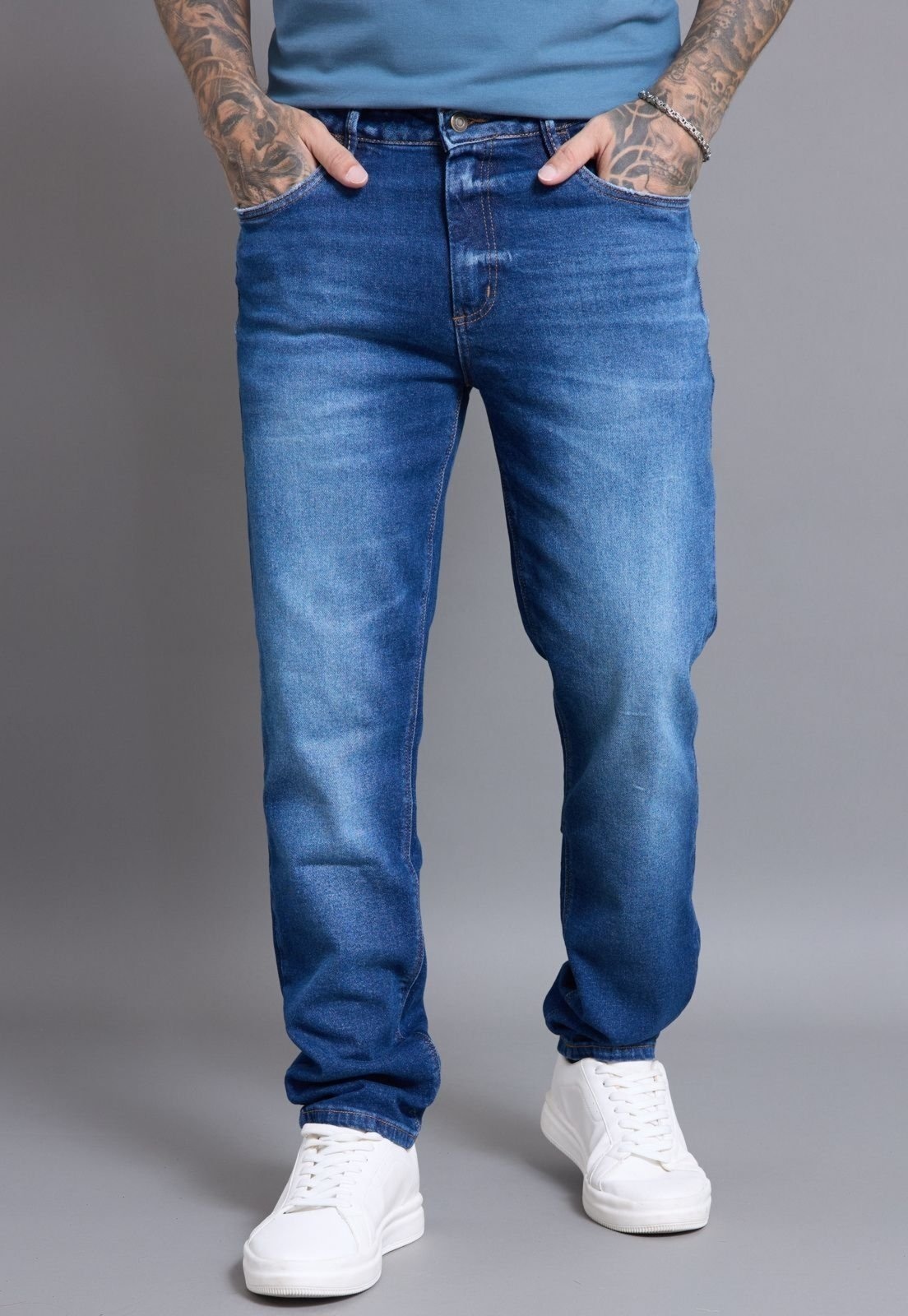 Imagem principal Calça Jeans Slim Masculina Used Bleach Básica na Cor Dialogo Dialogo Jeans azul