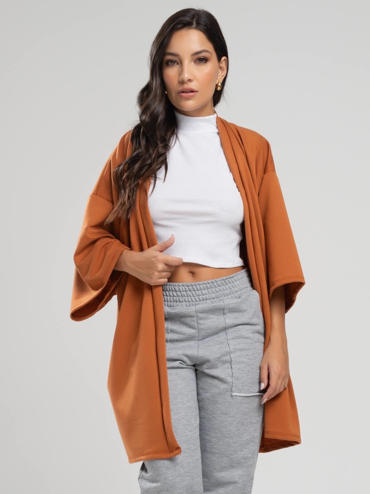 Imagem principal Casaco Kimono Overzide Moletinho Manga Longa Feminino Moda Casual Vicbela Terracota Vicbela caramelo