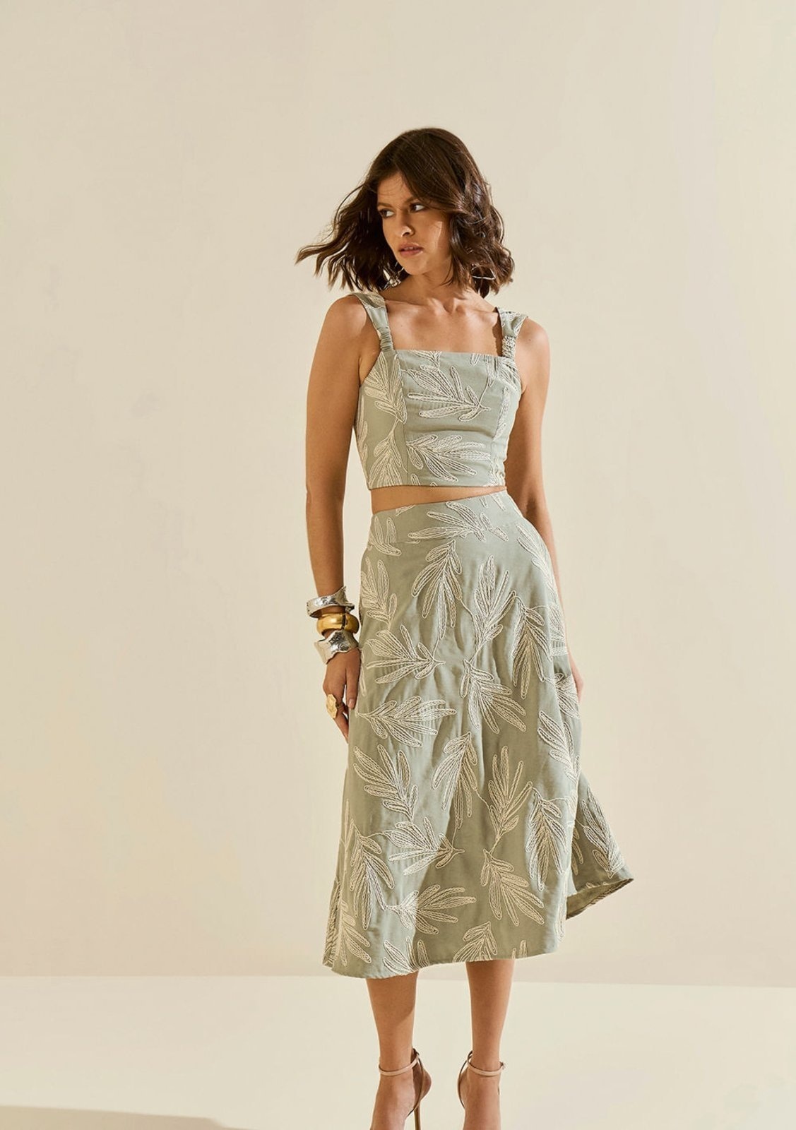 Imagem principal Saia Morena Rosa Evasê Alta Midi Verde Morena Rosa verde rosa