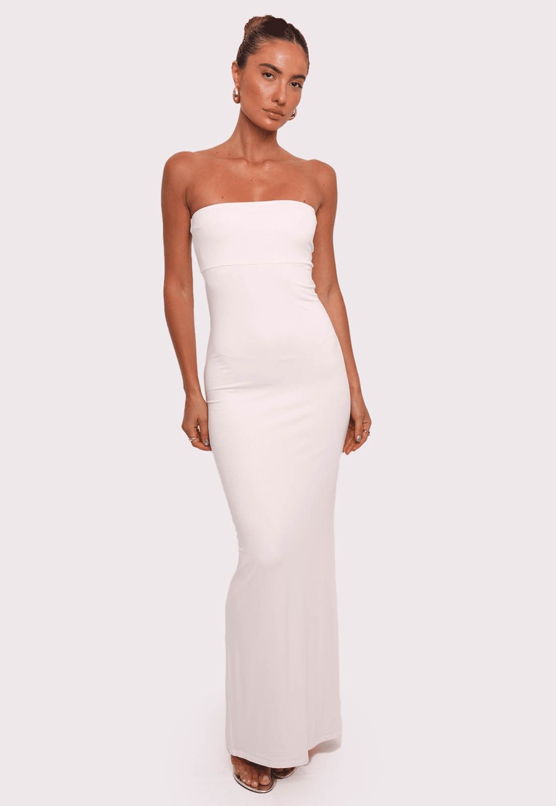 Imagem principal vestido fenda off white amuleto Mundo Lolita mundololita off-white white