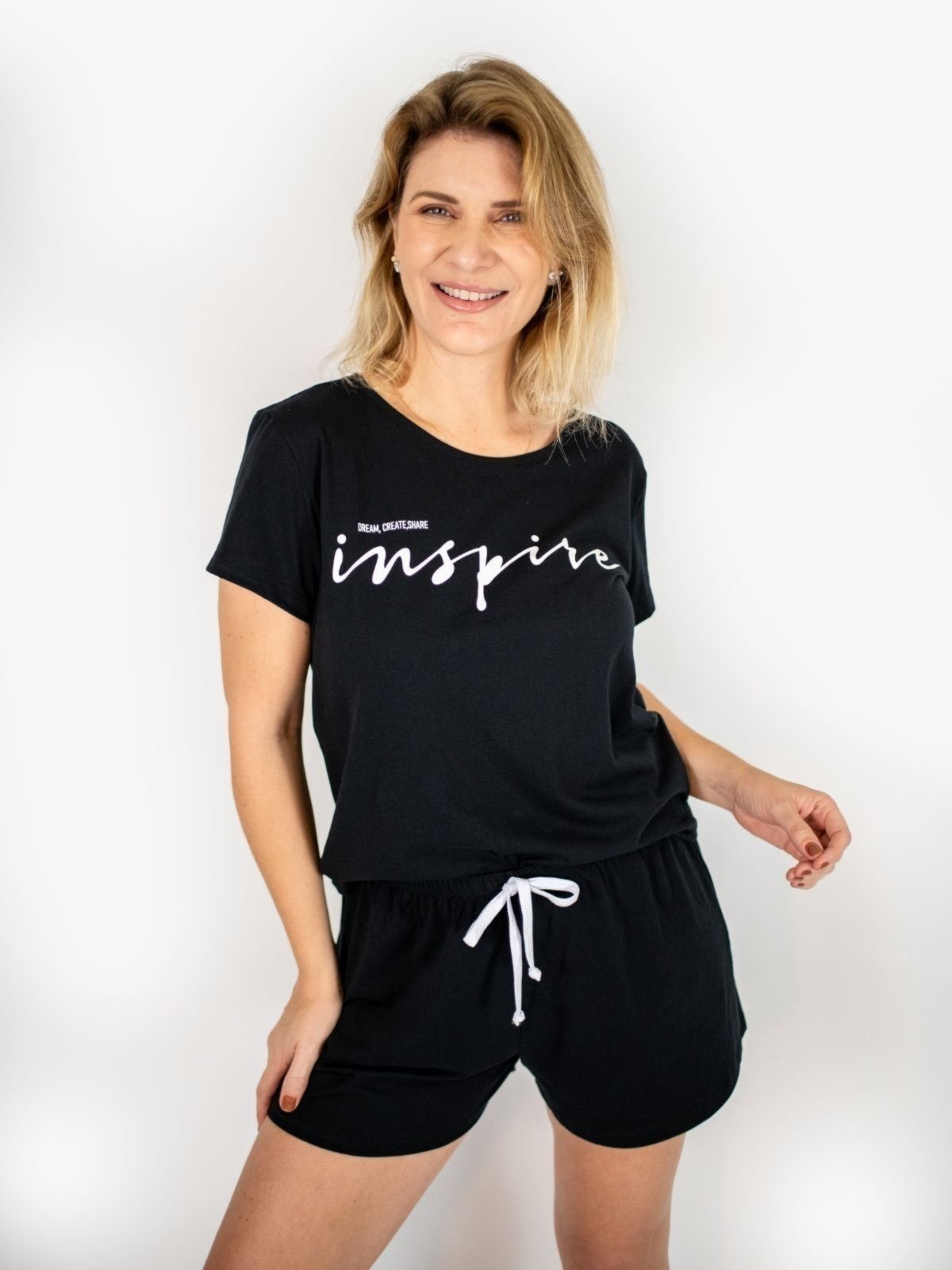 Imagem principal Pijama manga curta e shorts Inês Piante preto