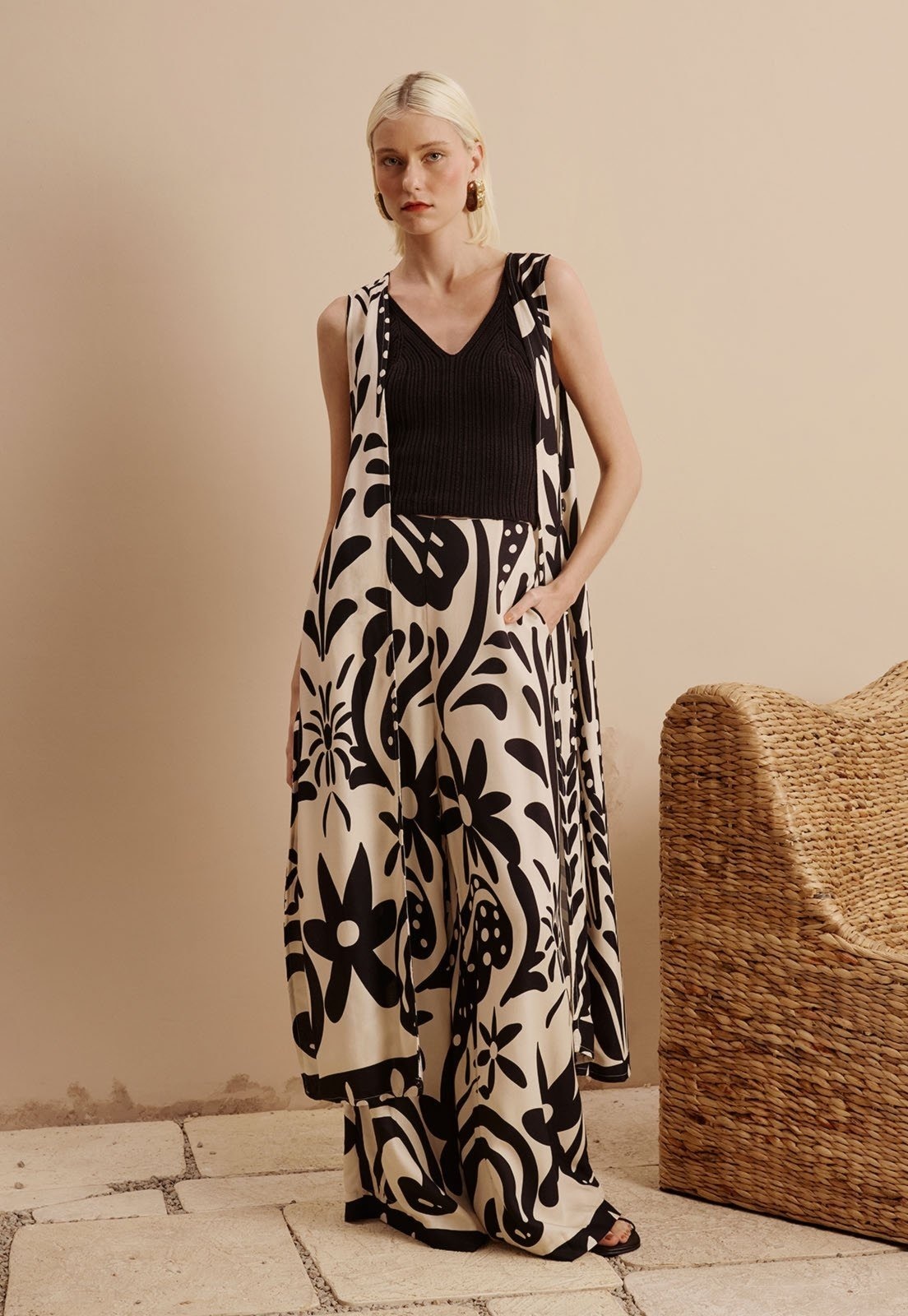 Imagem principal Calça Reta Estampada Rio das Flores CaCay preto