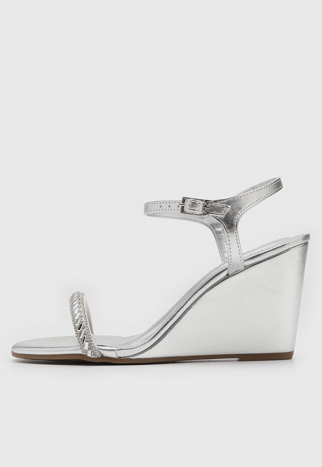 Imagem principal Sandália Feminina Via Marte Salto Anabela Metalizada VIA MARTE prata