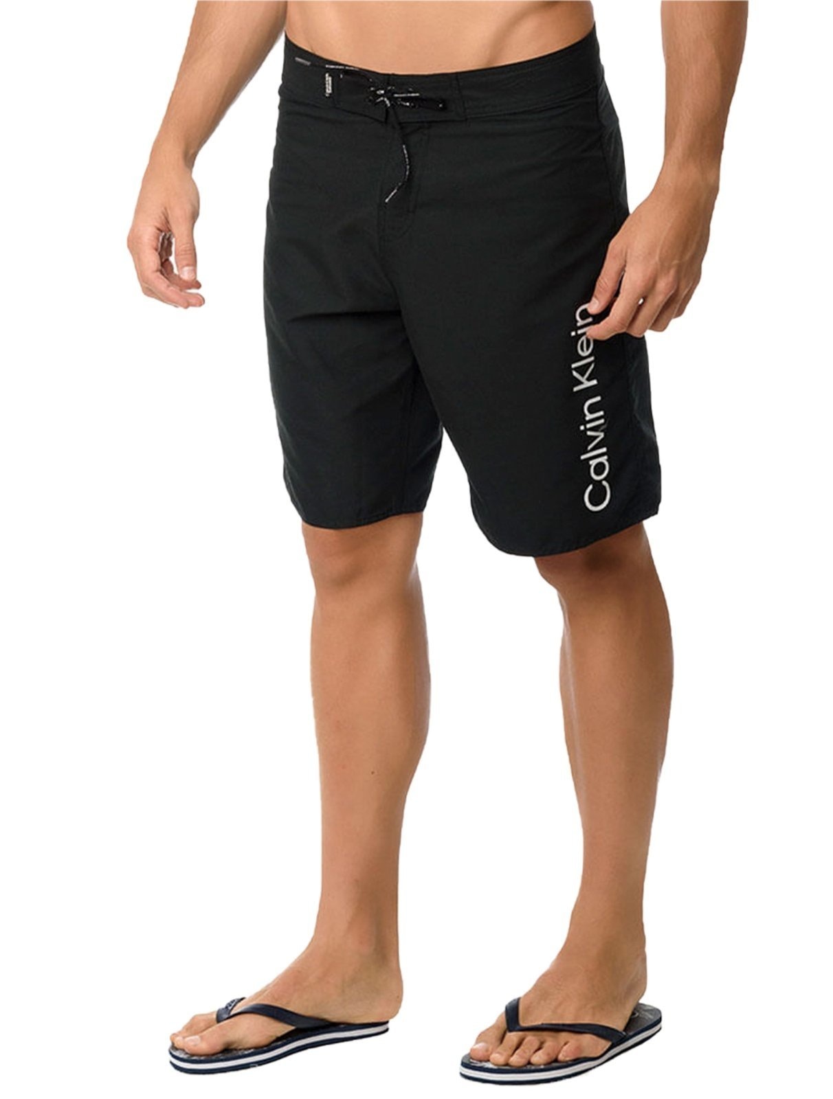 Imagem principal Bermuda Calvin Klein Swimwear Masculina D Água Vertical New Logo Preta Calvin Klein preto