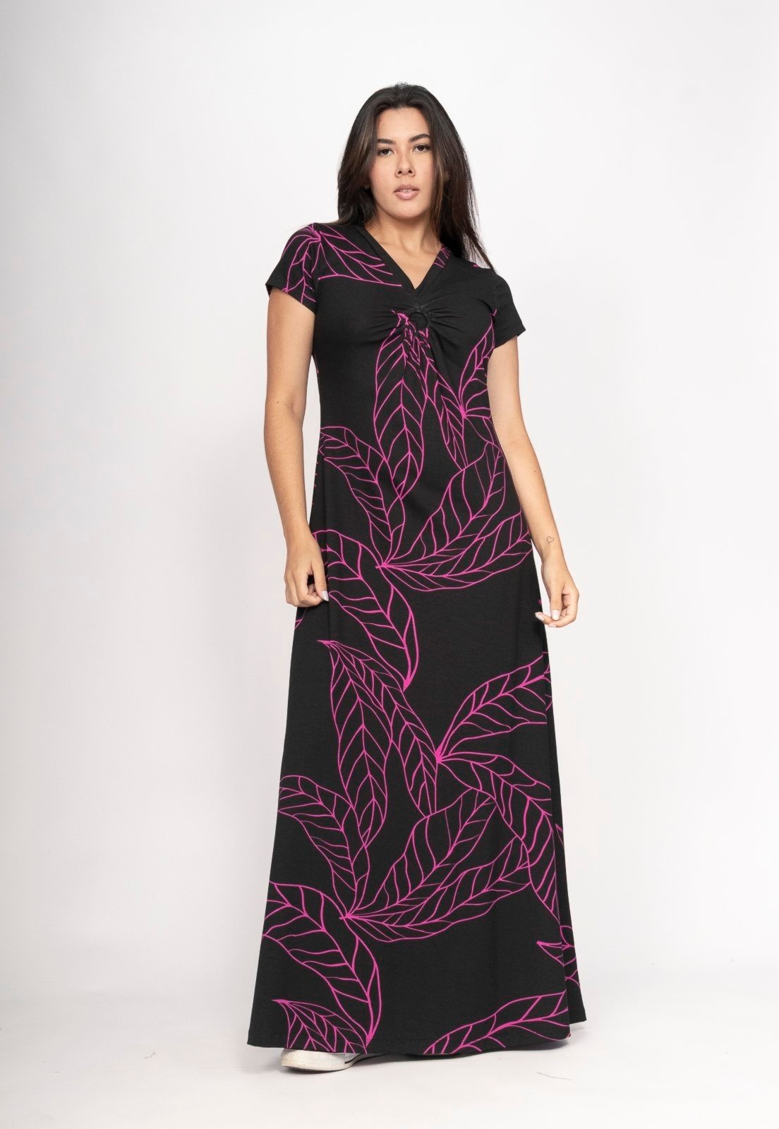 Imagem principal Vestido CabanaFree Coema Longo Malha Detalhe no Busto Estampa Antúrios Lilás Cabanafree estampado