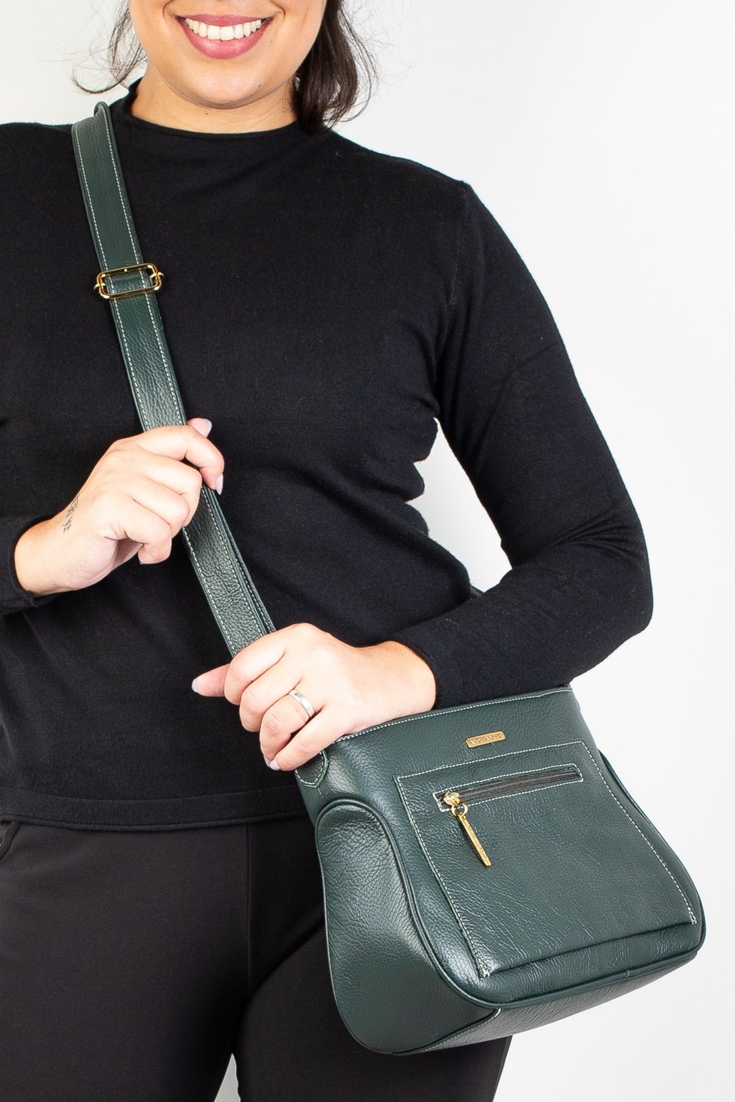 Imagem principal Bolsa Andrea Vinci Feminina Tiracolo De Couro Liso Maísa Andrea Vinci verde militar