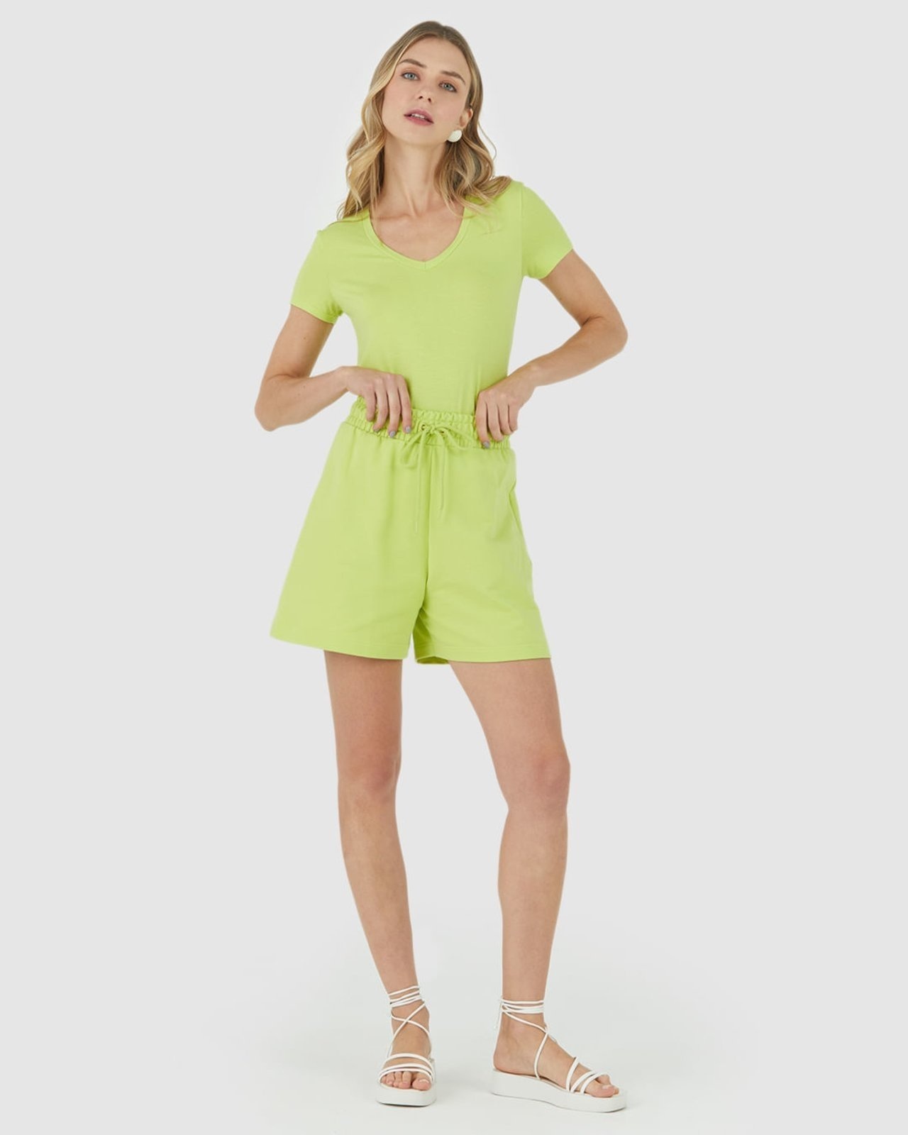 Imagem principal Shorts Básico Feminino Com Cadarço Em Moletom Sem Flanela Malwee verde