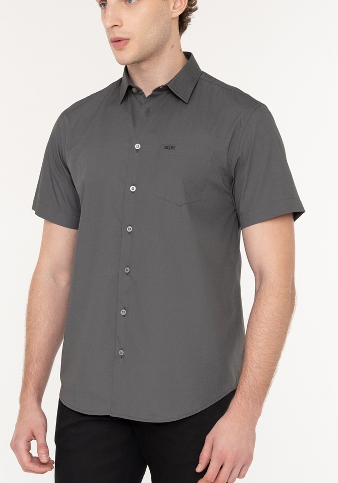 Imagem principal Camisa Comfort Com Manga Curta E Bolso Em Tecido Mercerizado Hangar 33 cinza