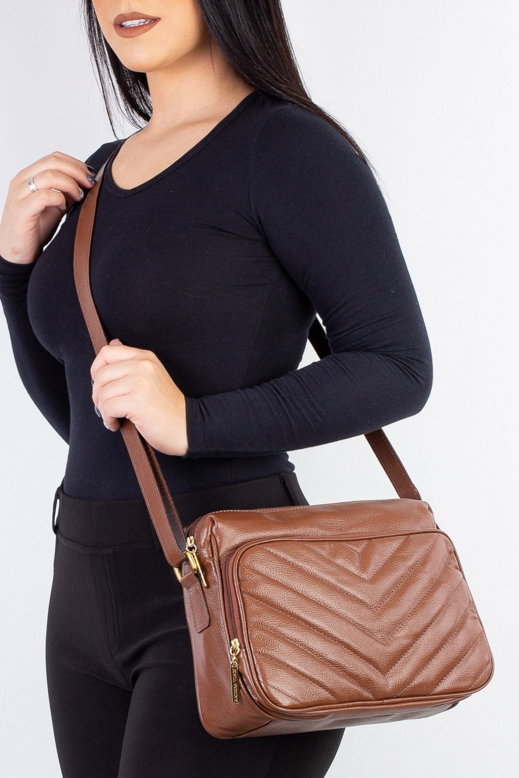 Imagem principal Bolsa de couro liso tiracolo Anita - Whisky Andrea Vinci vermelho