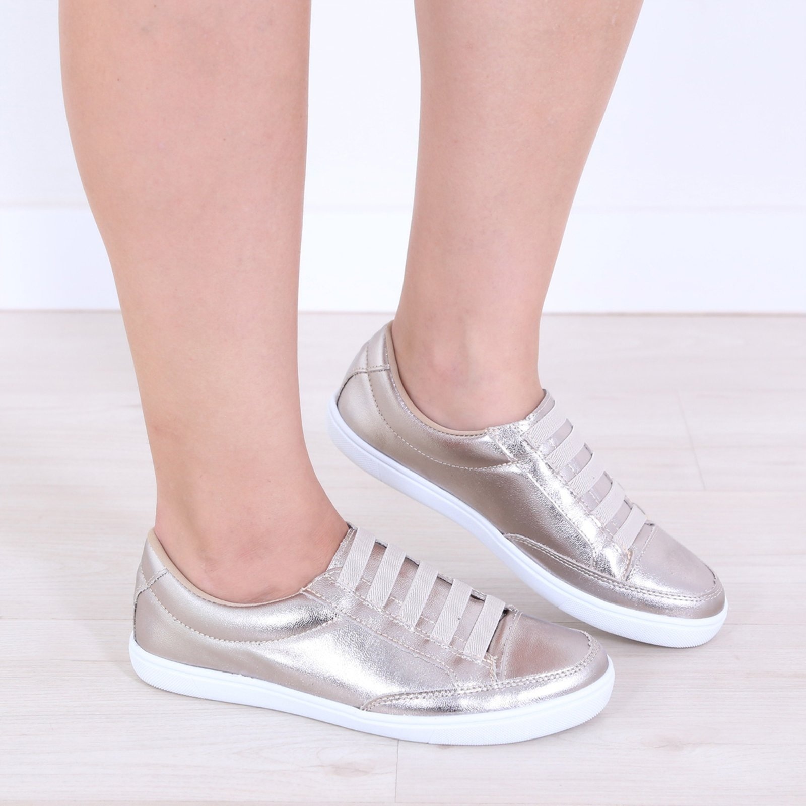 Imagem principal Tênis Feminino em Couro Legítimo Ouro Light Elástico ROMEU E JULIETA SHOES dourado/ouro velho