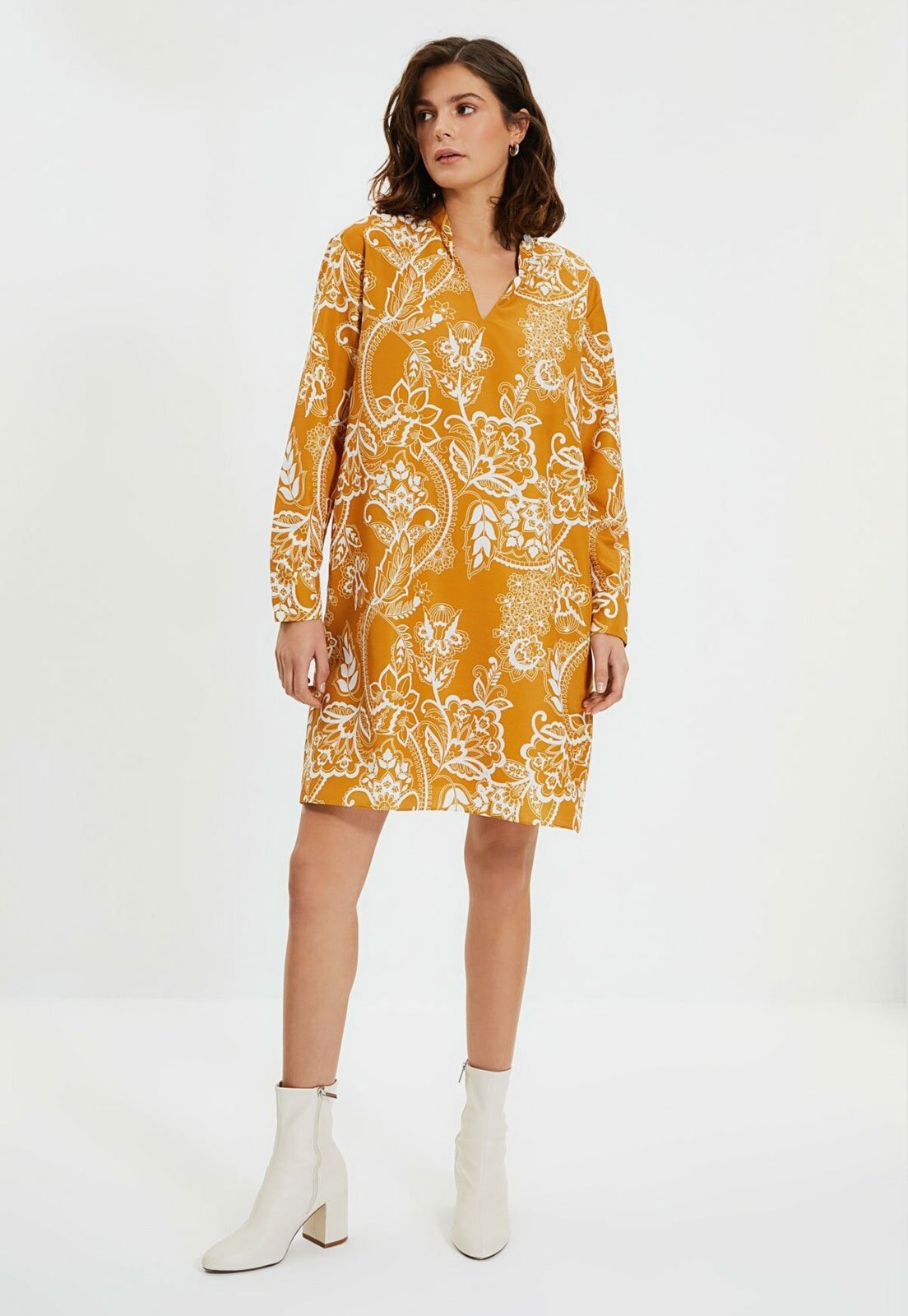 Imagem principal Vestido Trendyol Curto Arabesco Trendyol Collection amarelo