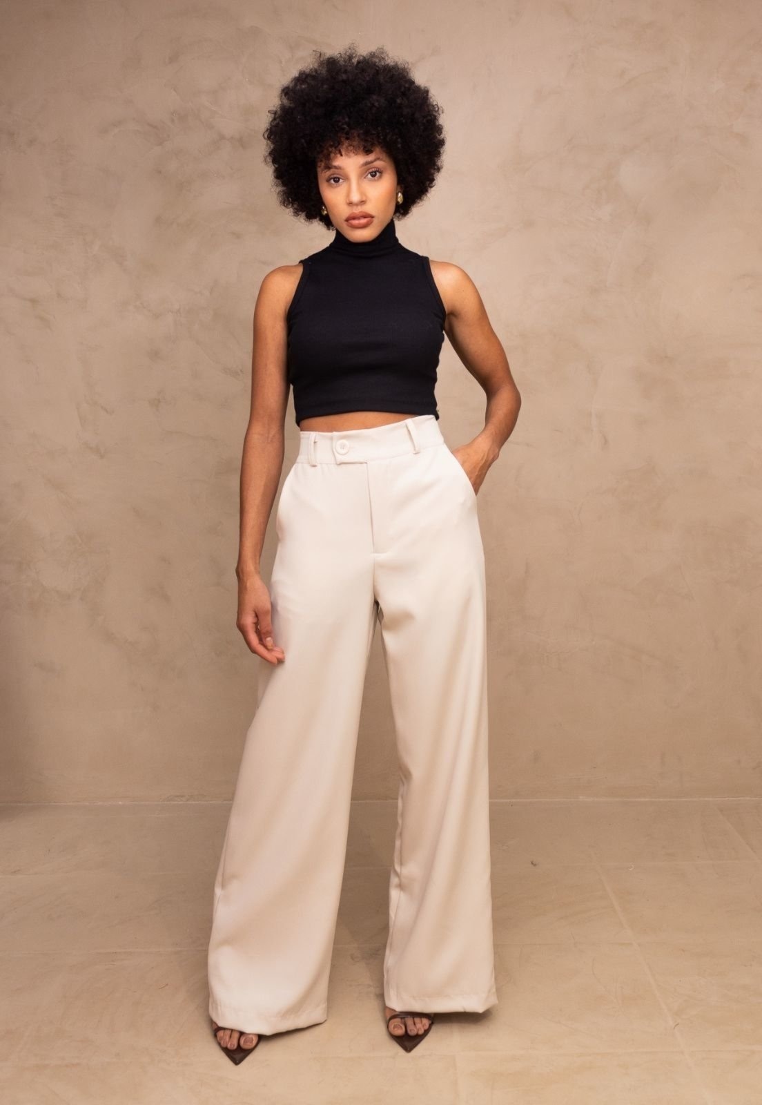 Imagem principal Calça Alfaiataria Wide Leg Cia do Vestido Cia do Vestido bege