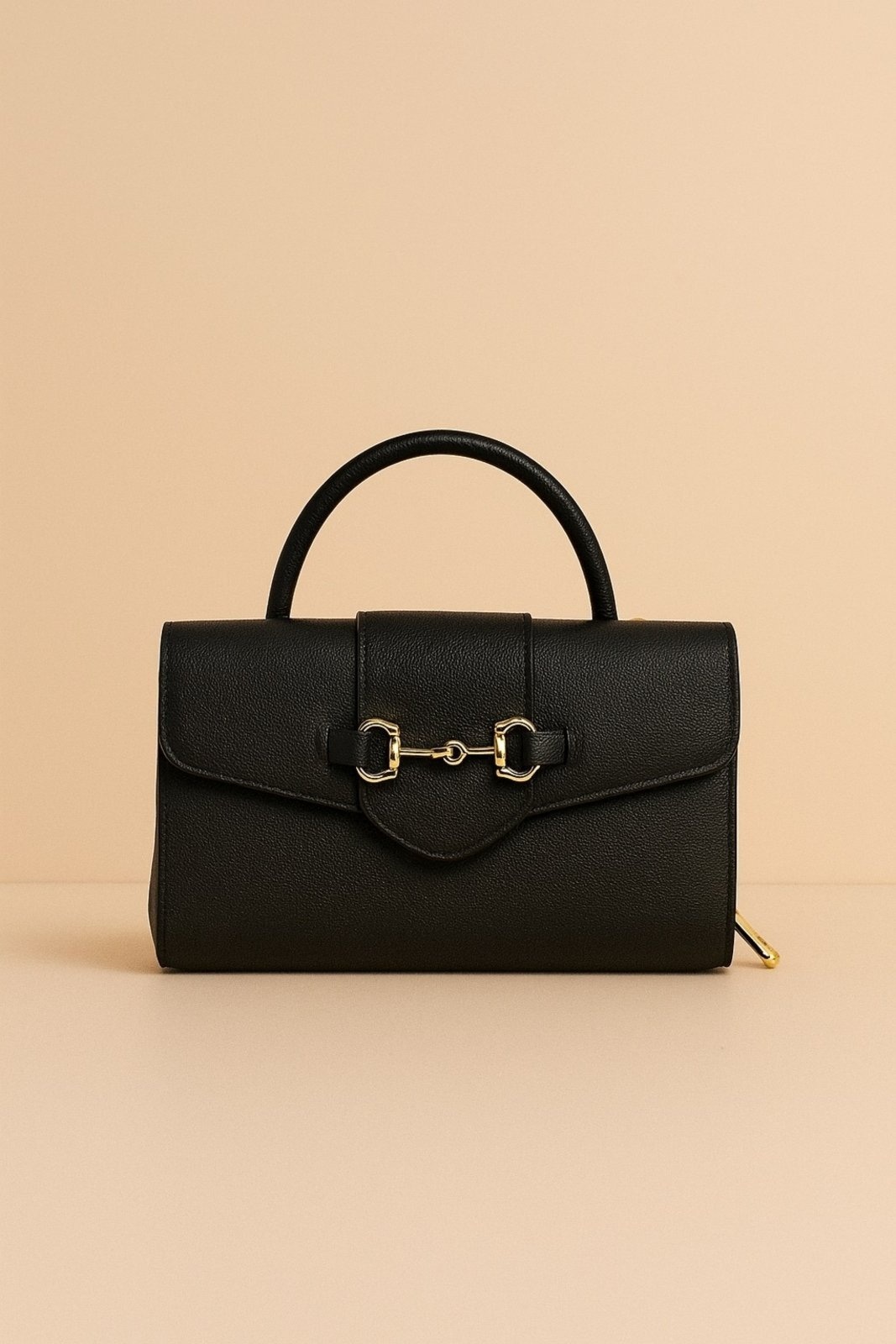 Imagem principal Bolsa de Mão Pequena D Bell Outlet Fashion Lisa Preta D BELL OUTLET FASHION preto