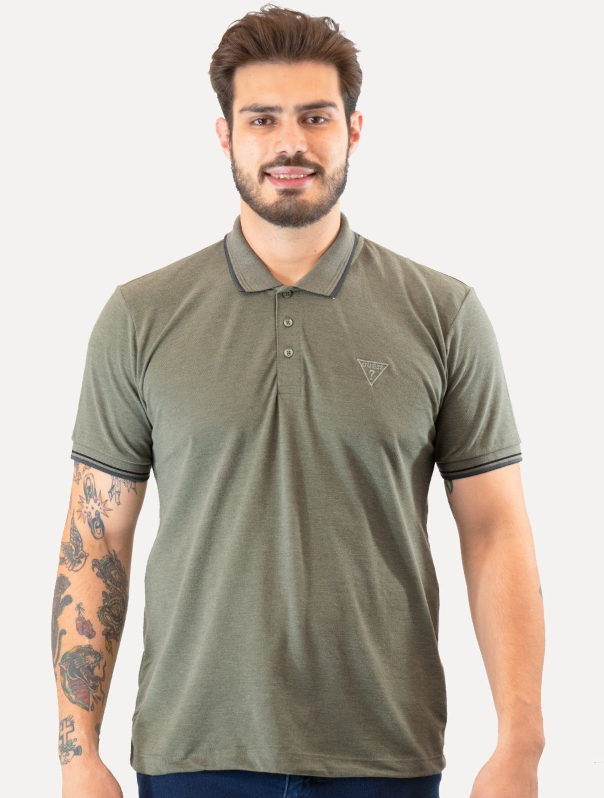 Imagem principal Polo Guess Masculina Piquet Frisos Triangulo Bordado Mescla Guess verde oliva