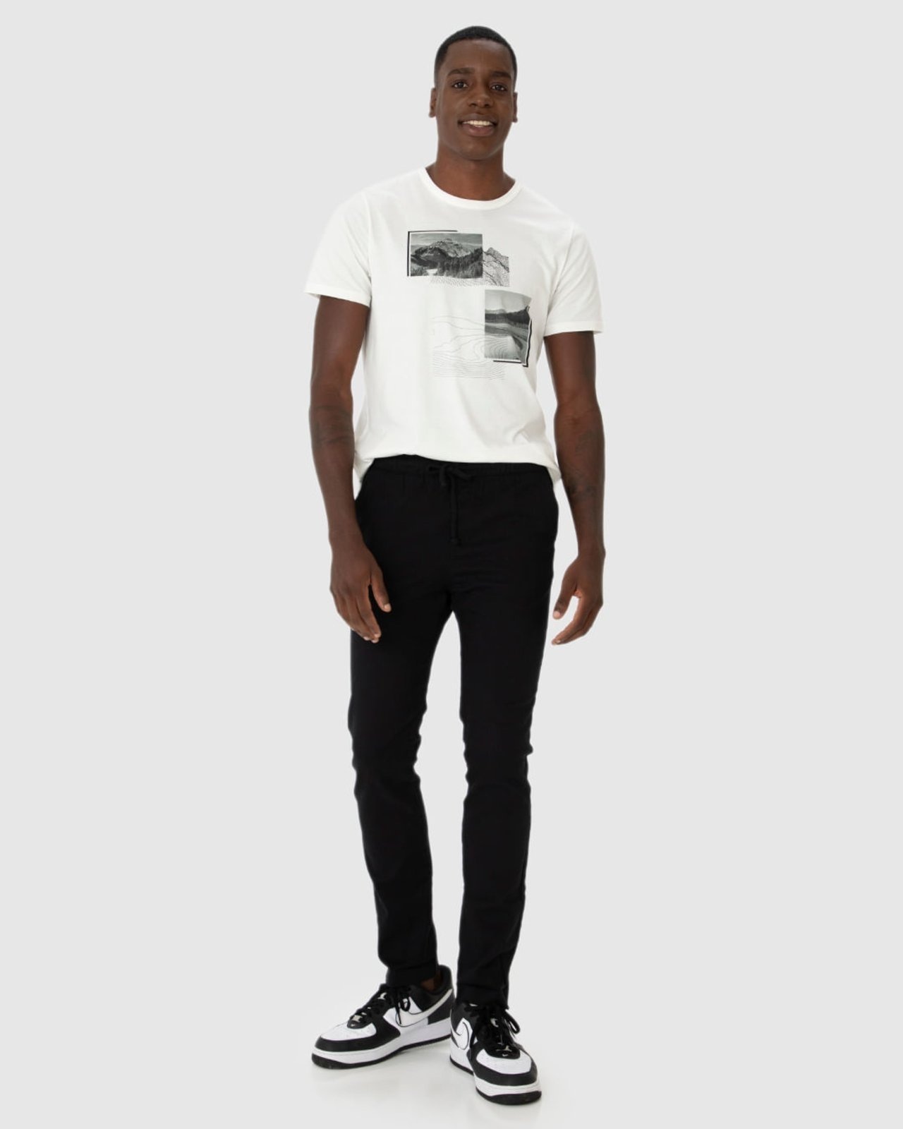 Imagem principal Calça Chino Masculina Cadarço Frontal Em Sarja Com Elastano Malwee verde