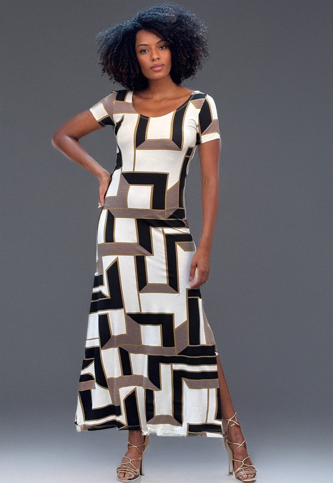 Imagem principal Vestido Cabanafree Longo Malha Gola Canoa Manga Curta Estampa Igaci Cabanafree branco/estampado/preto