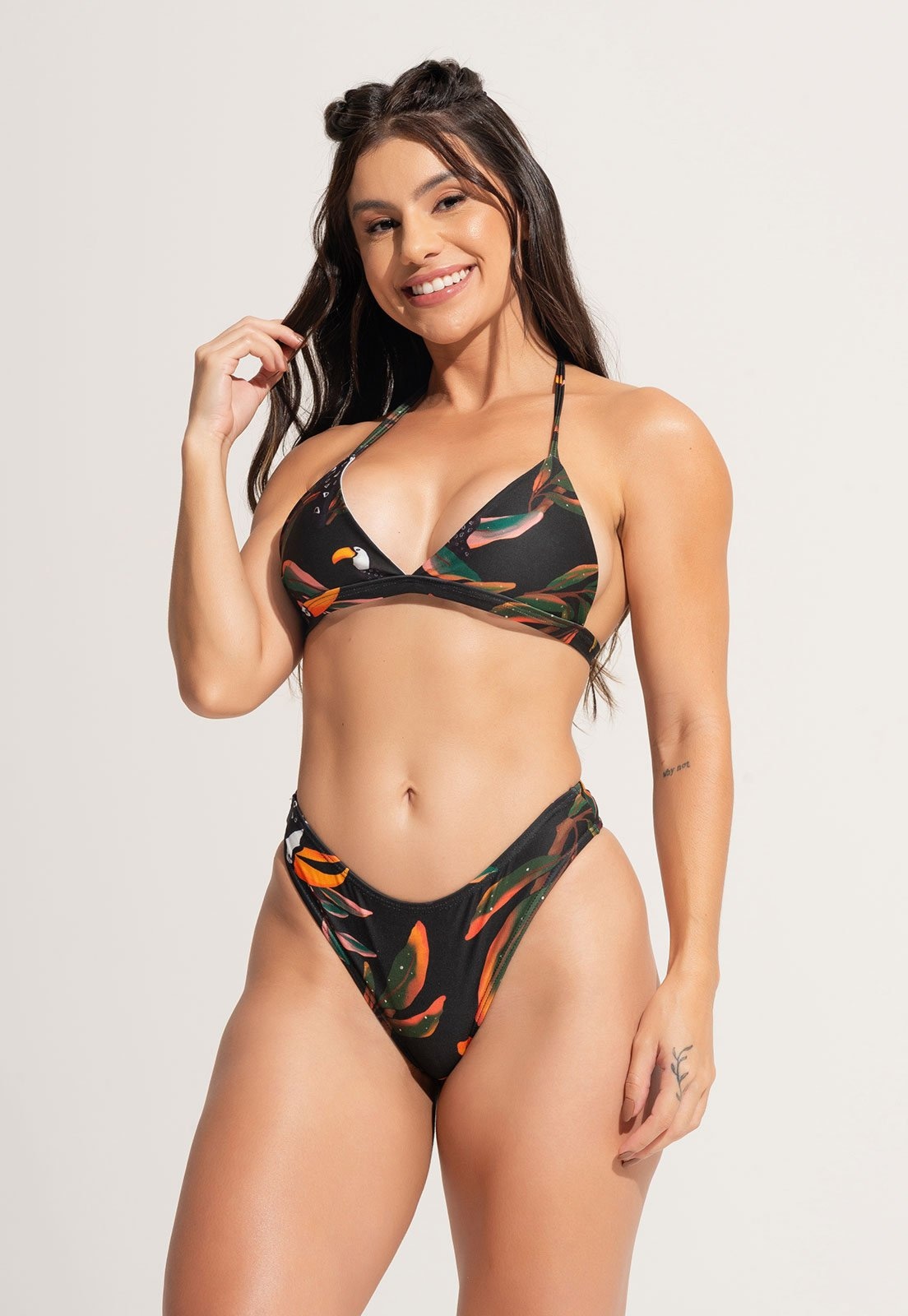 Imagem principal Biquíni MVB Modas Asa Delta Cintura Alta Fio Dental Tropical Mvb Modas estampado/multicolorido/preto/verde