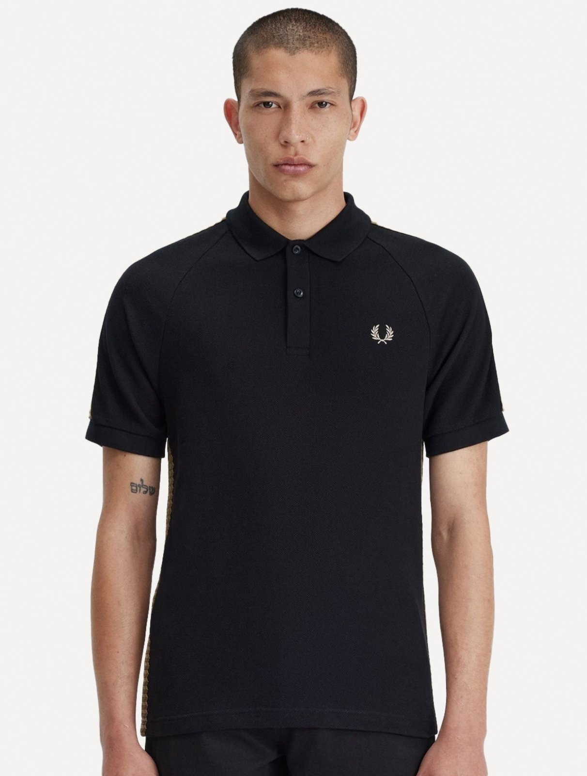 Imagem principal Polo Fred Perry Masculina Piquet Regular Honeycomb Taped Preta Fred Perry preto