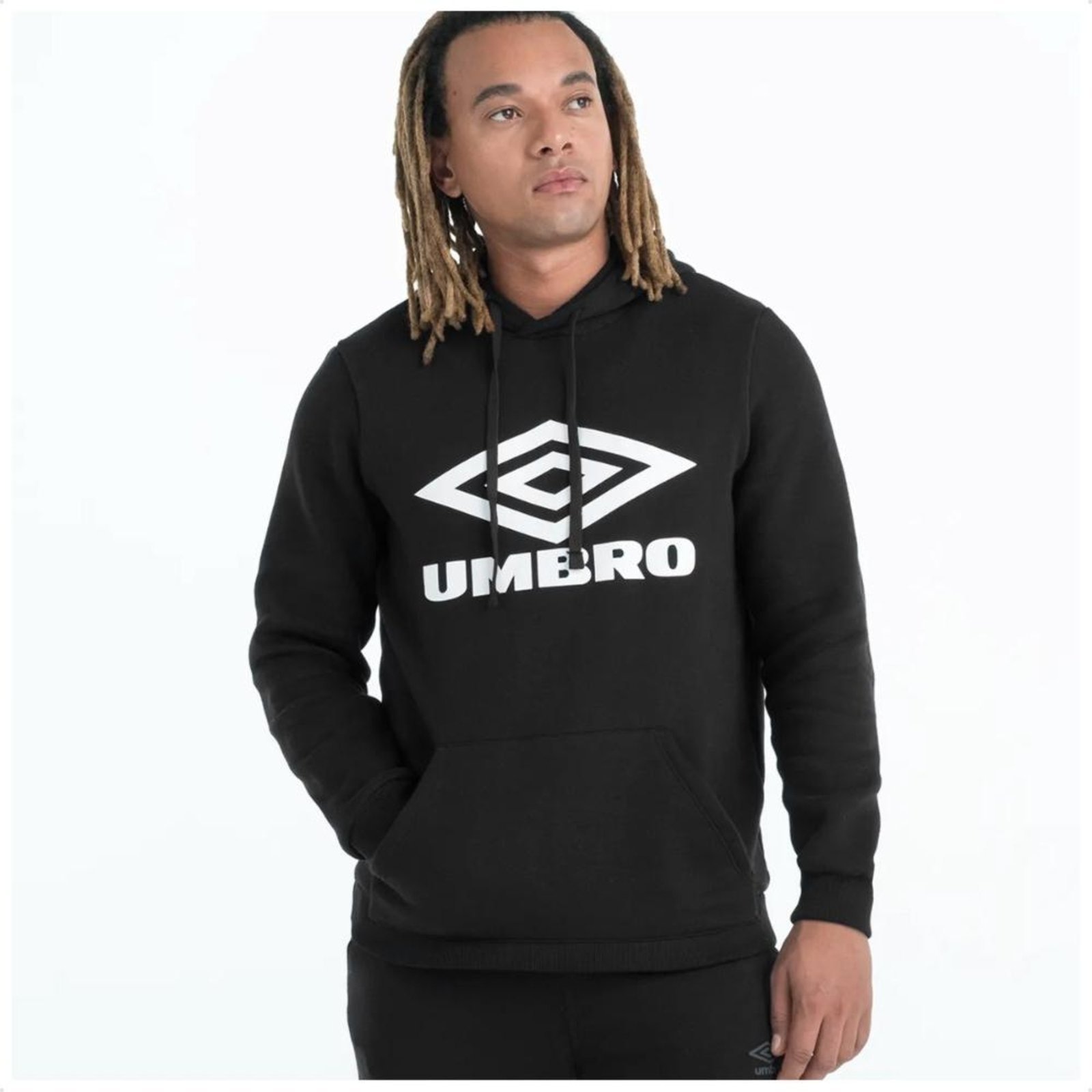 Imagem principal Blusa Moletom Umbro D. Essential Unissex Umbro preto