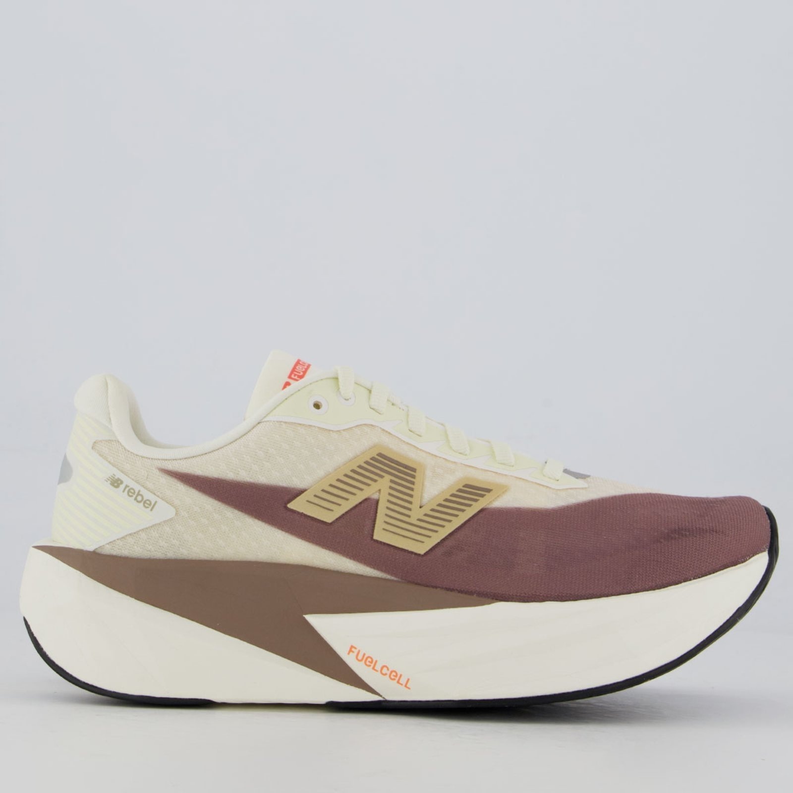 Imagem principal Tênis New Balance Fuelcell Rebel V5 Off White e Marrom New Balance branco white