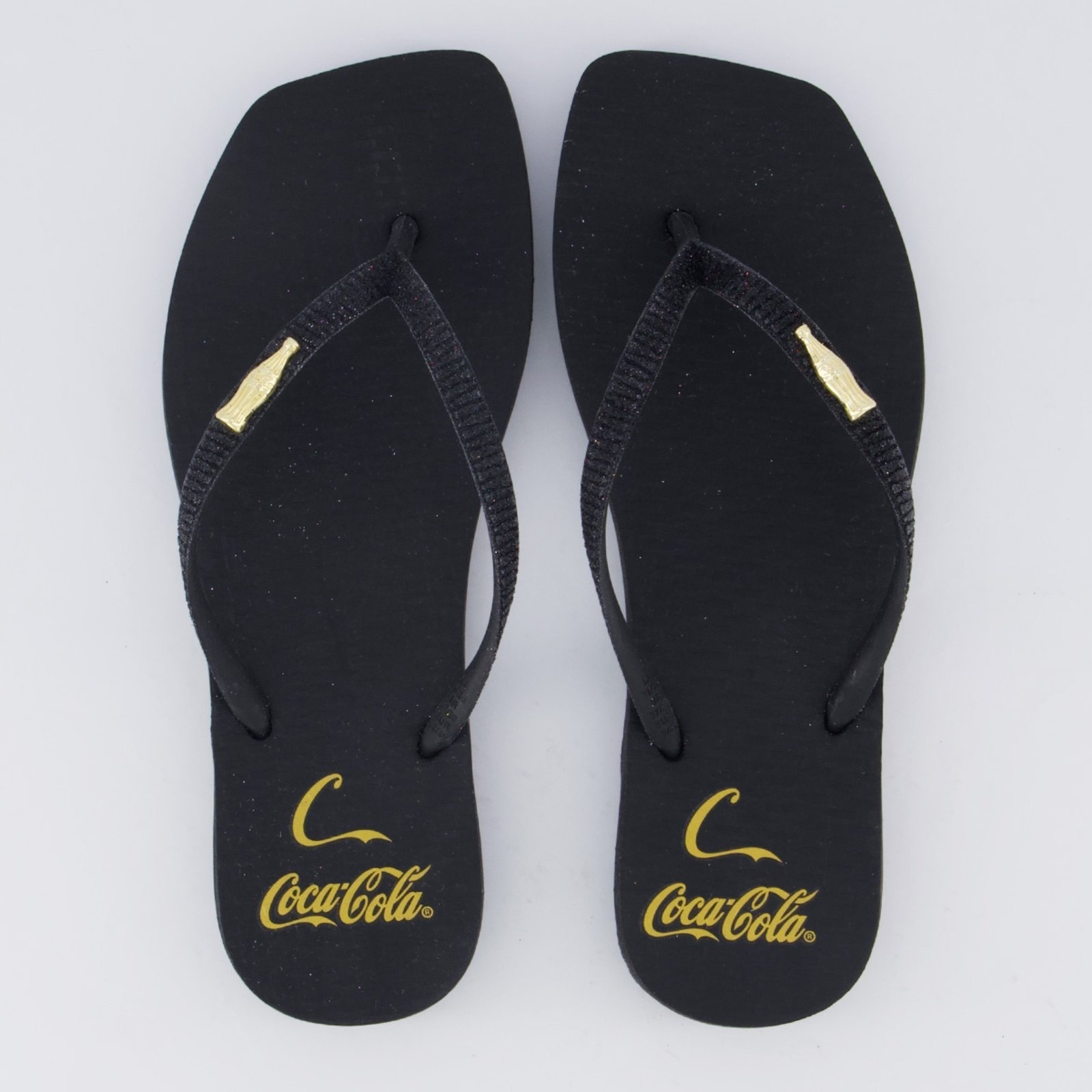 Imagem principal Chinelo Coca Cola Square C Gold Feminino Preto Coca-Cola preto gold