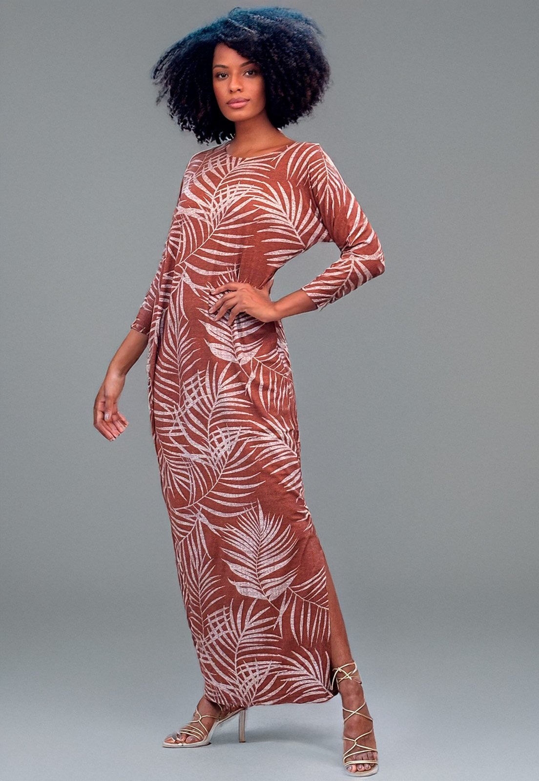 Imagem principal Vestido Longo Morcego Cabanafree Assimétrico Estampa Palmas Terra Cabanafree azul/estampado/marrom/multicolorido