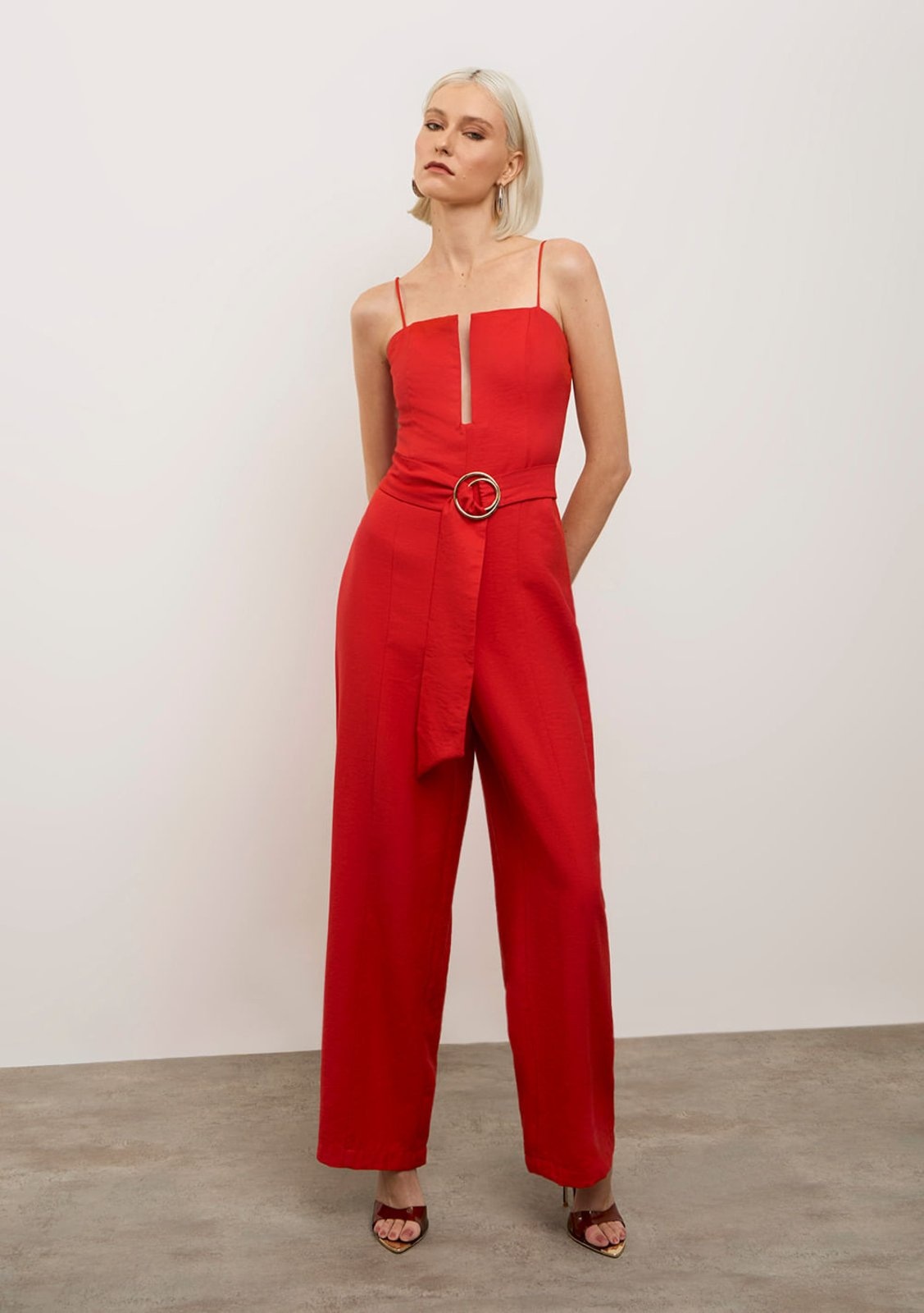 Imagem principal Macacão Iódice Solto Decote Reto Sem Manga Longo IÓDICE vermelho