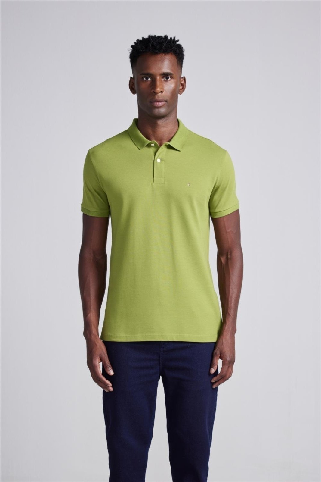 Imagem principal HIGHSTIL Camisa Polo Piquet Premium Slim Fit Azeite HIGHSTIL verde