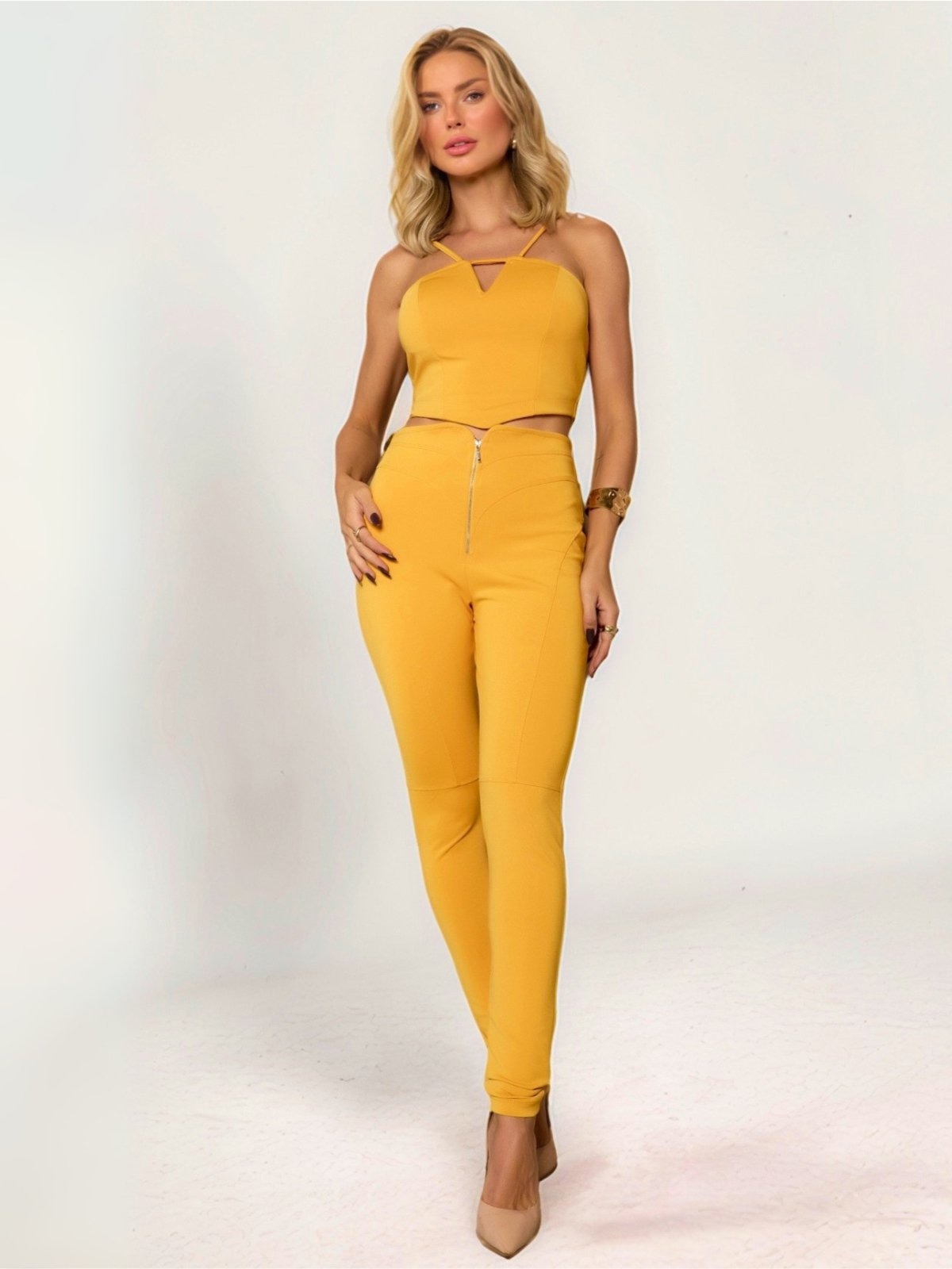 Imagem principal Conjunto Feminino Divina Gata Blusa Cropped Calça Montaria DIVINA GATA amarelo