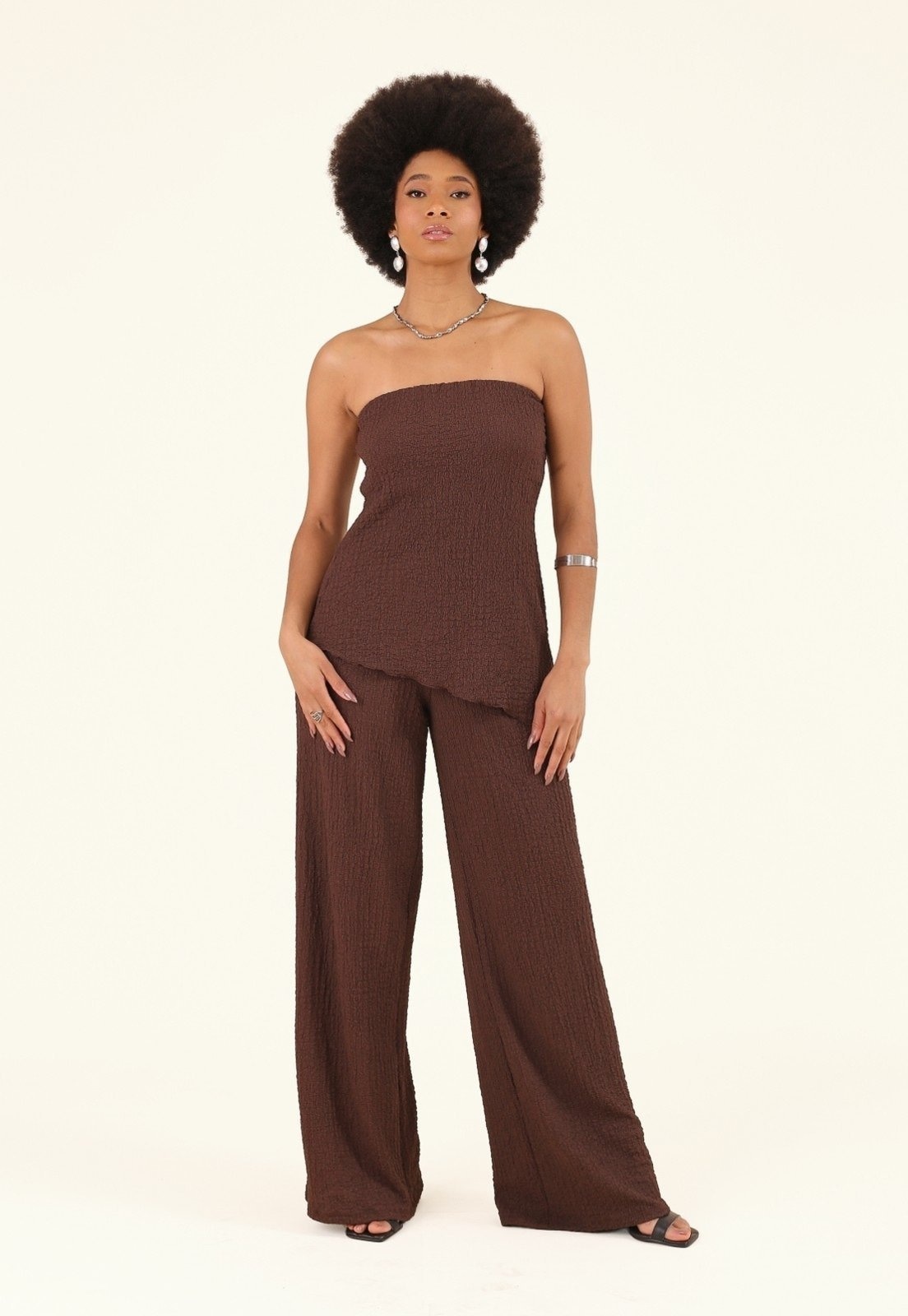 Imagem principal Calça Pantalona Pop Me Em Malha Texturizada Pop Me marrom