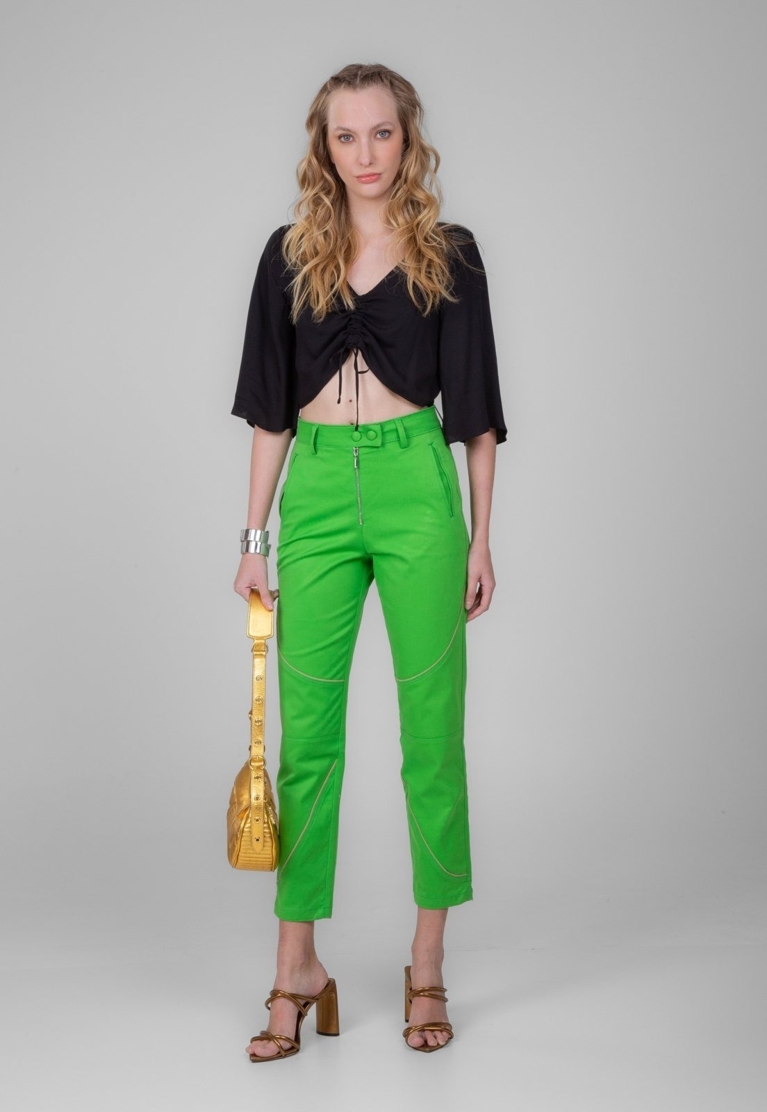 Imagem principal Calça Alfaiataria Traymon Com Recortes Bandeira Traymon verde