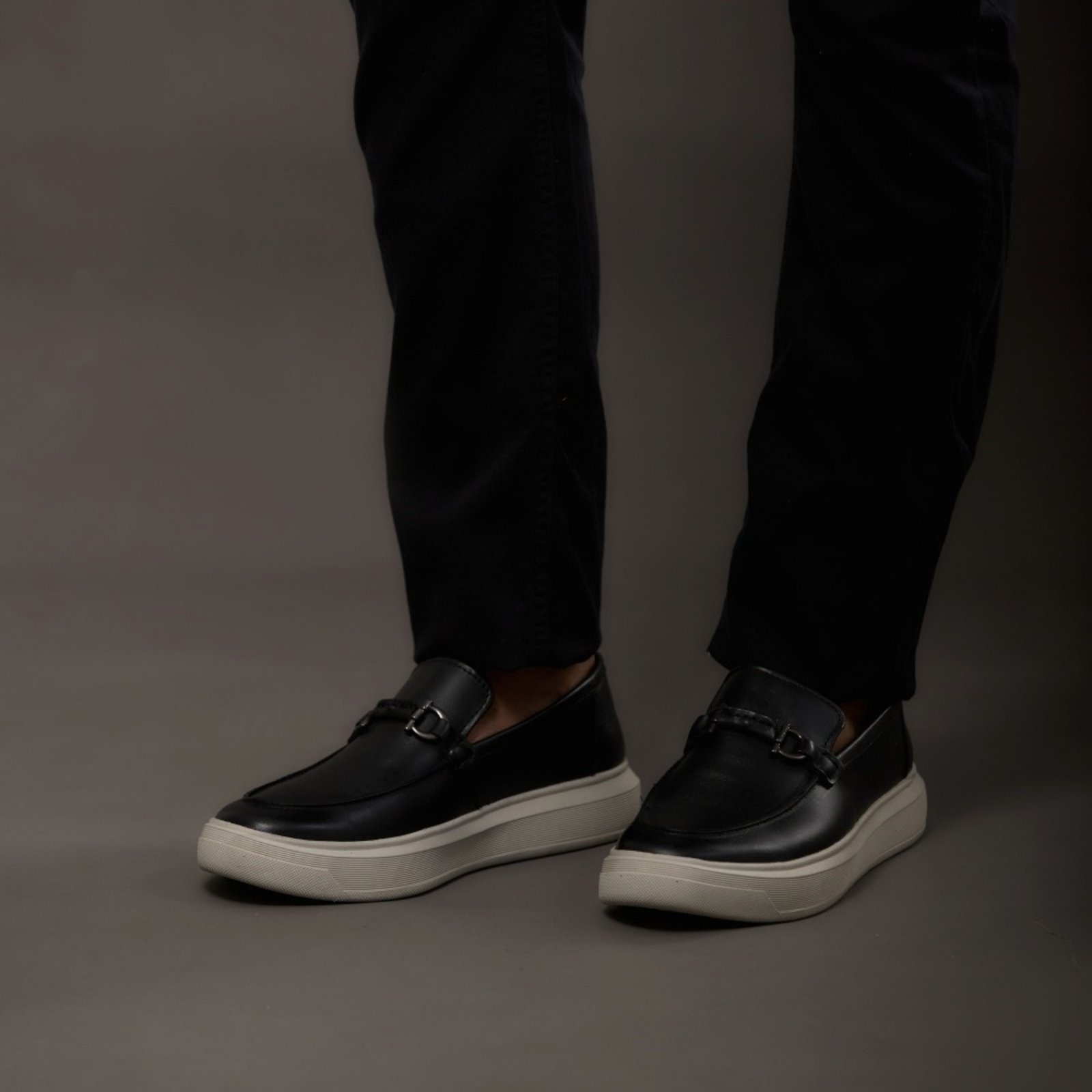 Imagem principal Loafer Empóriotop de Couro Lagos EMPORIOTOP preto